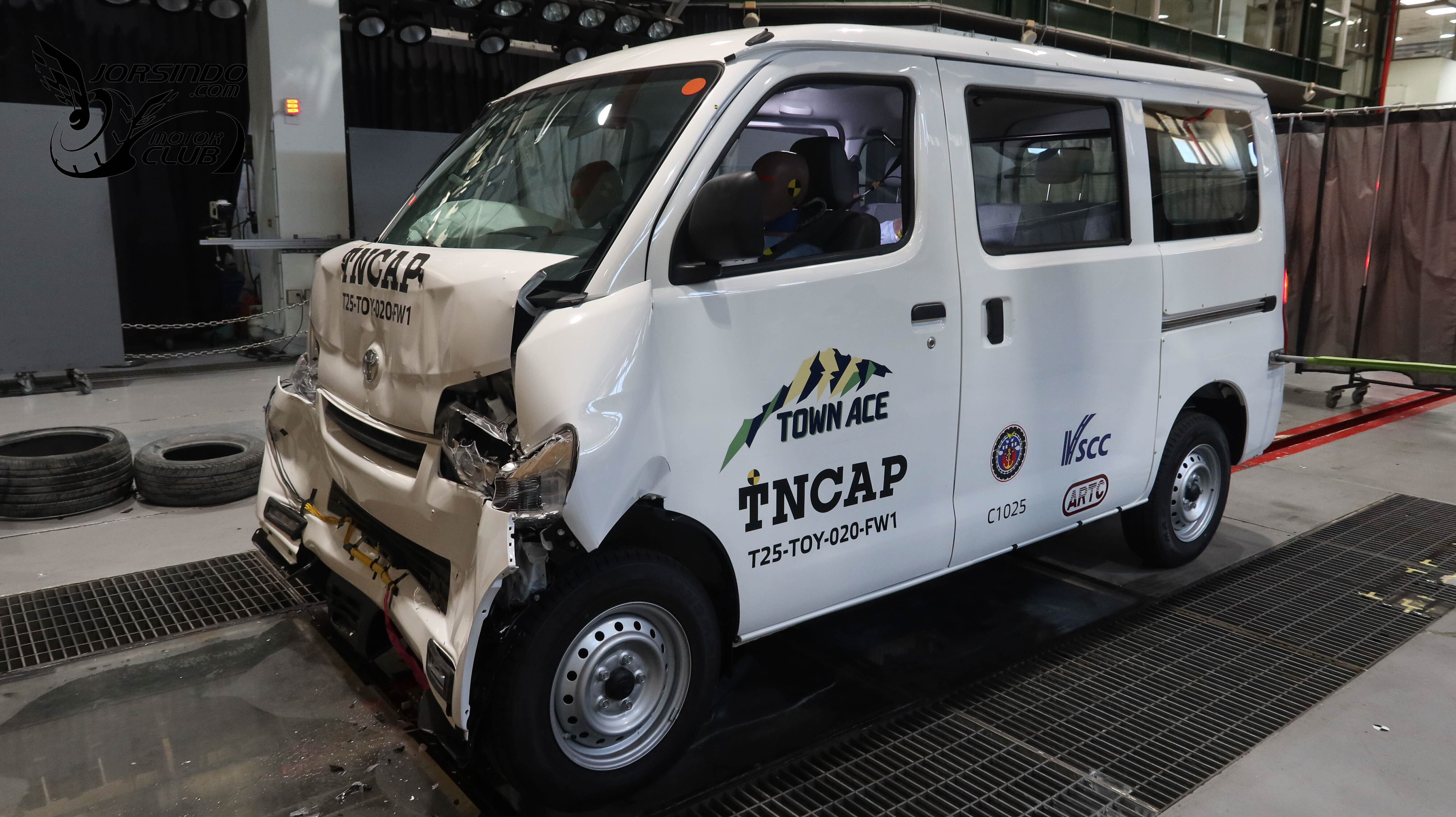 Toyota TownAce在TNCAP撞測獲零顆星，和泰汽車發布聲明！997|小老婆汽機車資訊網