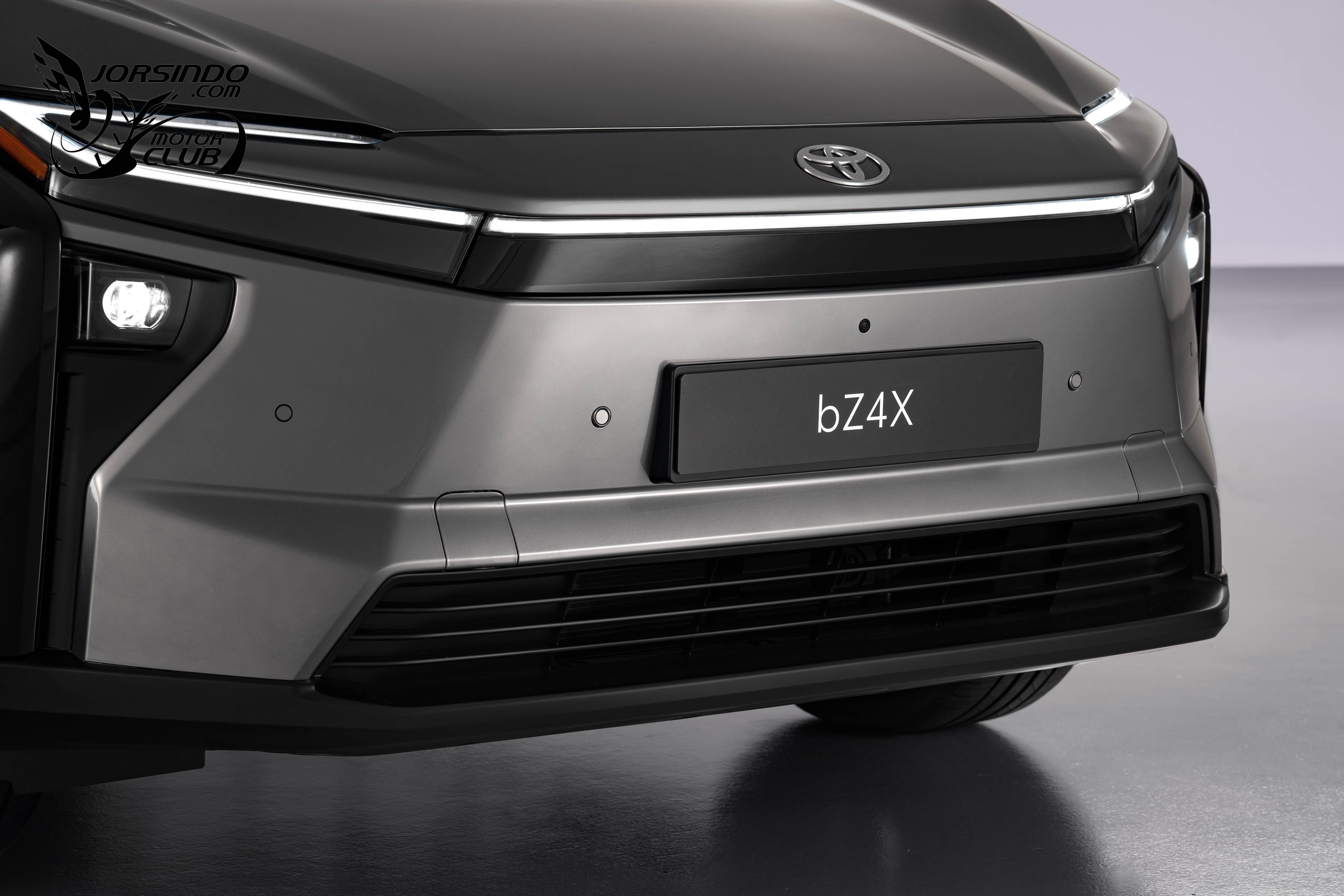 動力、續航力提升！Toyota小改款bZ4X 136萬國內預售開跑5230|小老婆汽機車資訊網