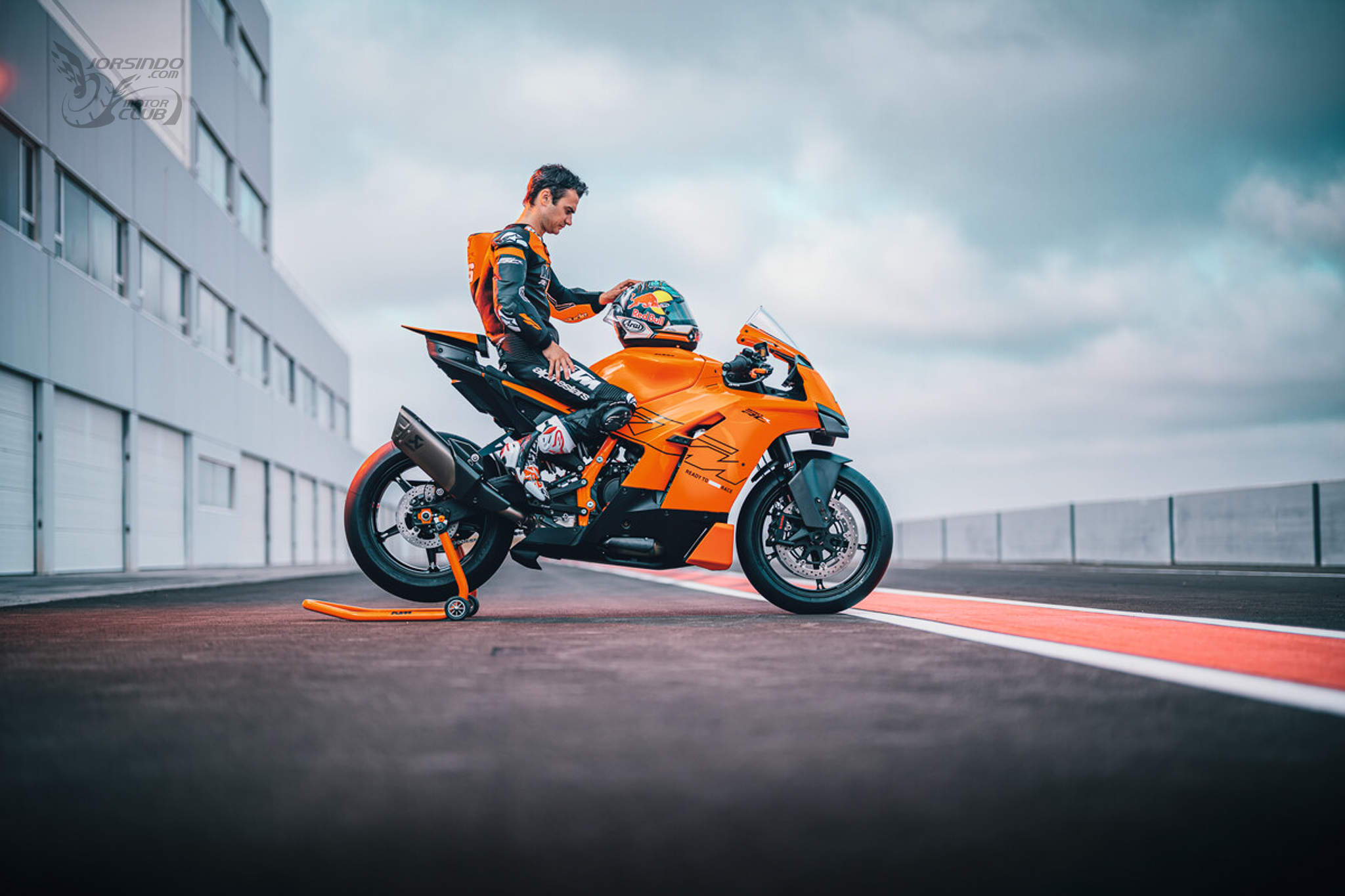 國外售價僅 43 萬元！KTM 990 RC R 中量級跑車發表7215|ktm,990rcr,supersport,跑車小老婆汽機車資訊網