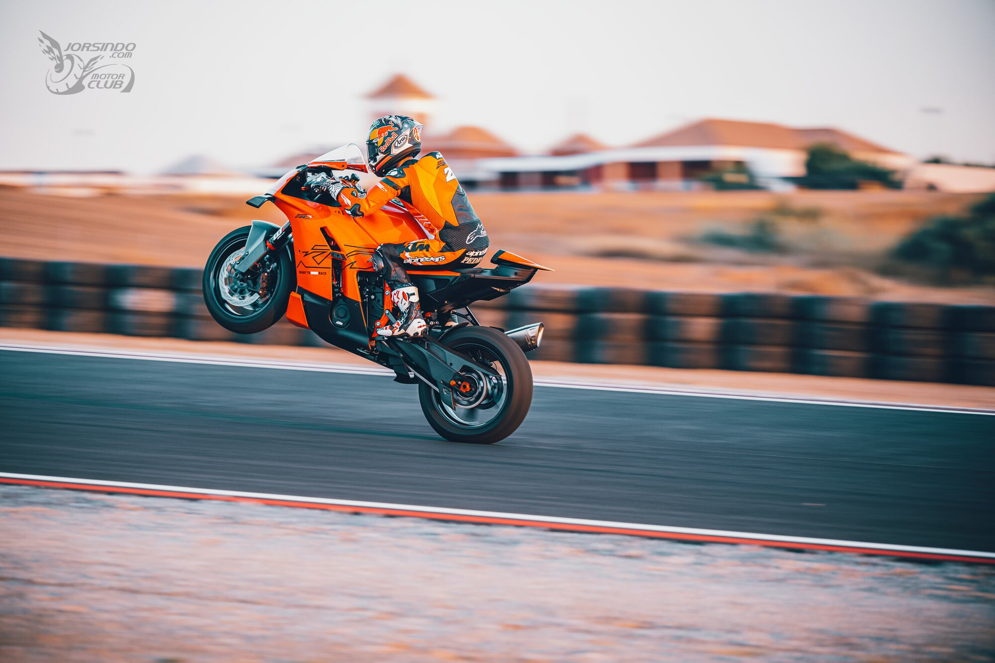 國外售價僅 43 萬元！KTM 990 RC R 中量級跑車發表3753|ktm,990rcr,supersport,跑車小老婆汽機車資訊網