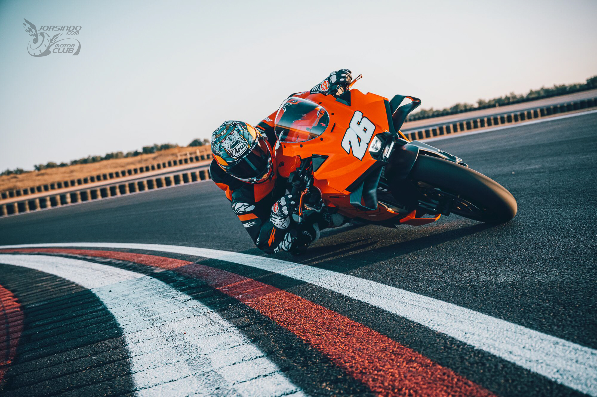 國外售價僅 43 萬元！KTM 990 RC R 中量級跑車發表2887|ktm,990rcr,supersport,跑車小老婆汽機車資訊網