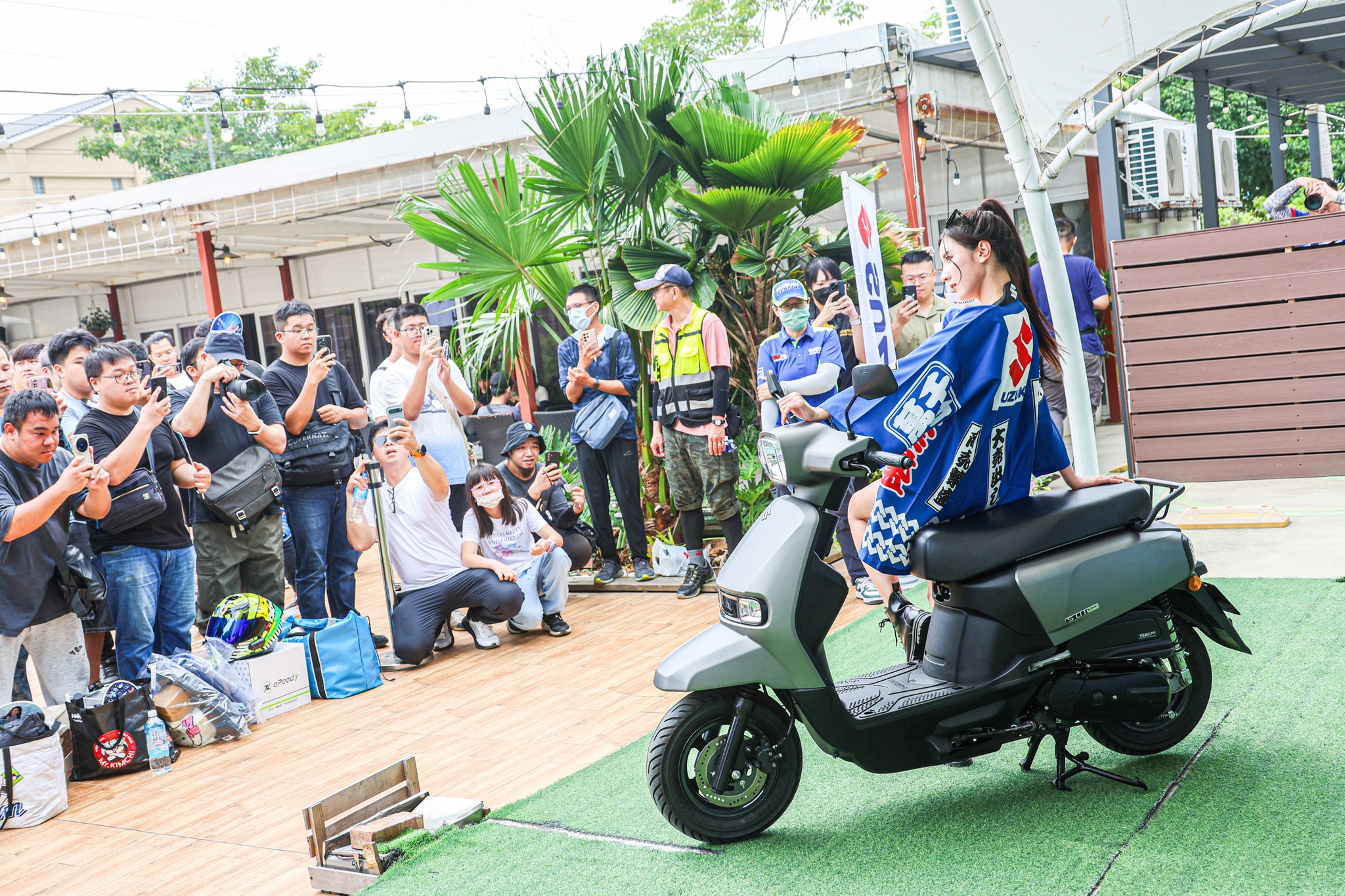 SUZUKI SUI 鈦灰新色搶先登場！質感小鴨新選擇4472|小老婆汽機車資訊網