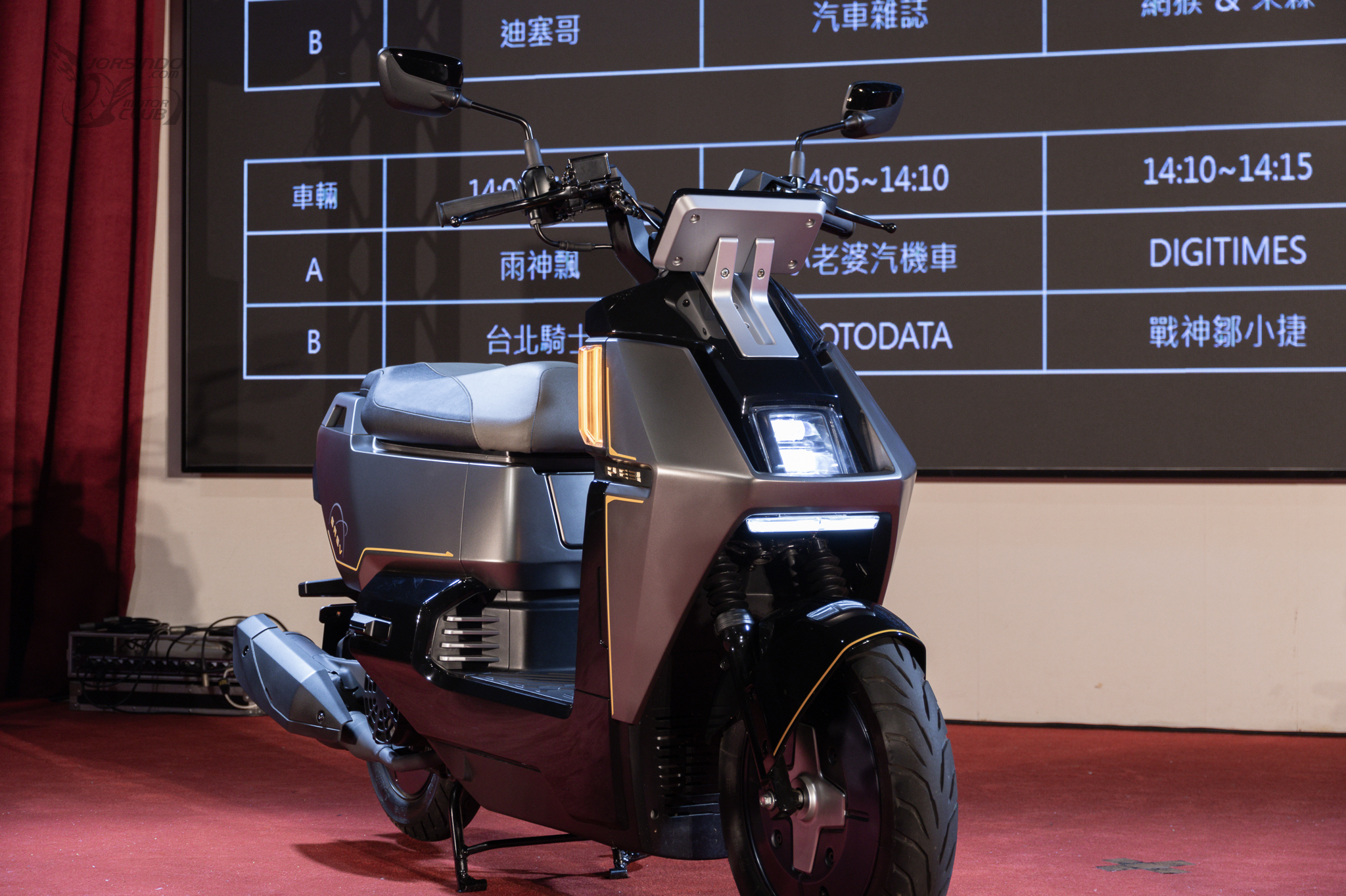 極速75km/h綠牌！試乘SYM PE3 續航超過300公里EREV油電車1788|小老婆汽機車資訊網