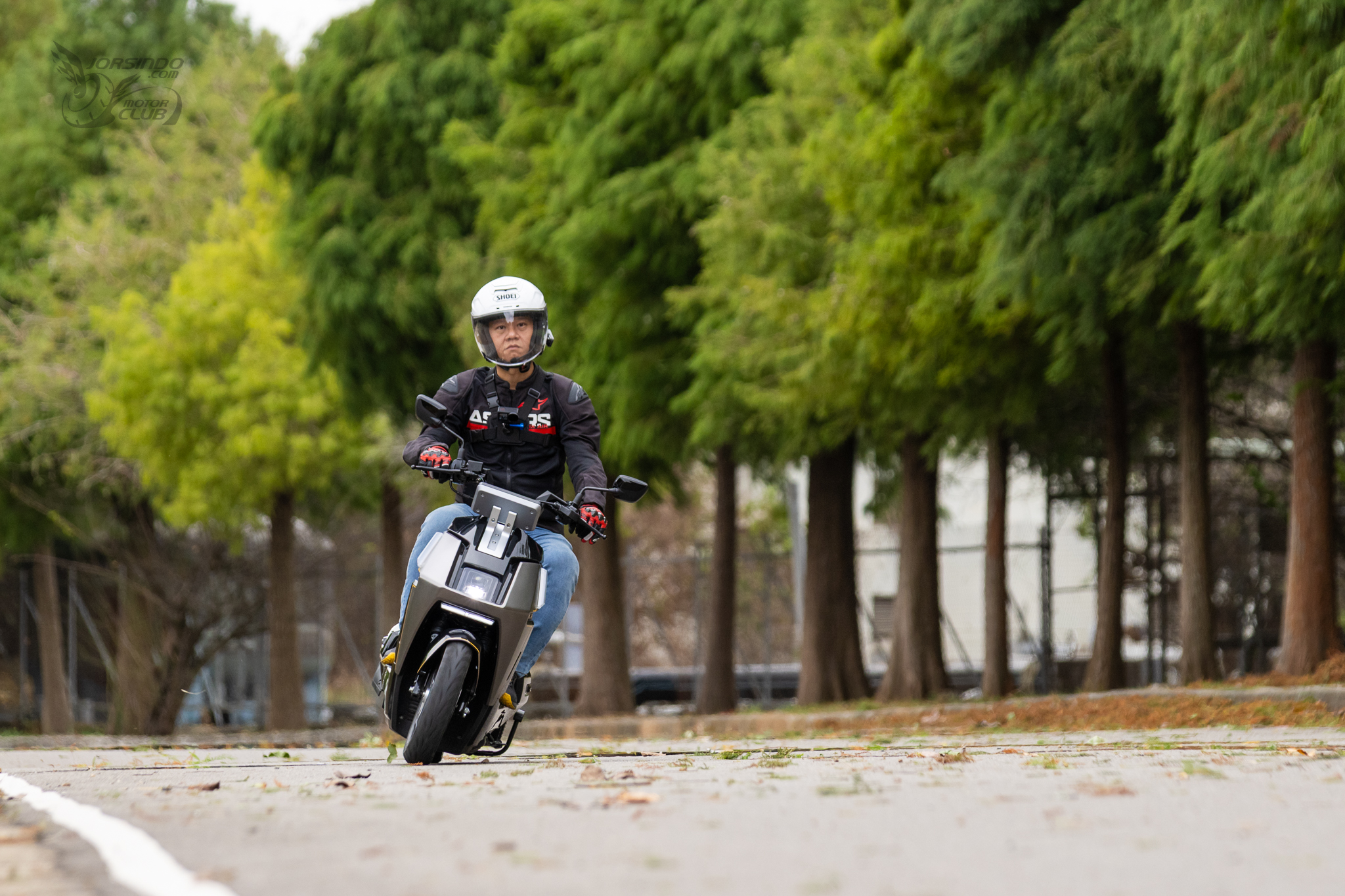 極速75km/h綠牌！試乘SYM PE3 續航超過300公里EREV油電車8489|小老婆汽機車資訊網