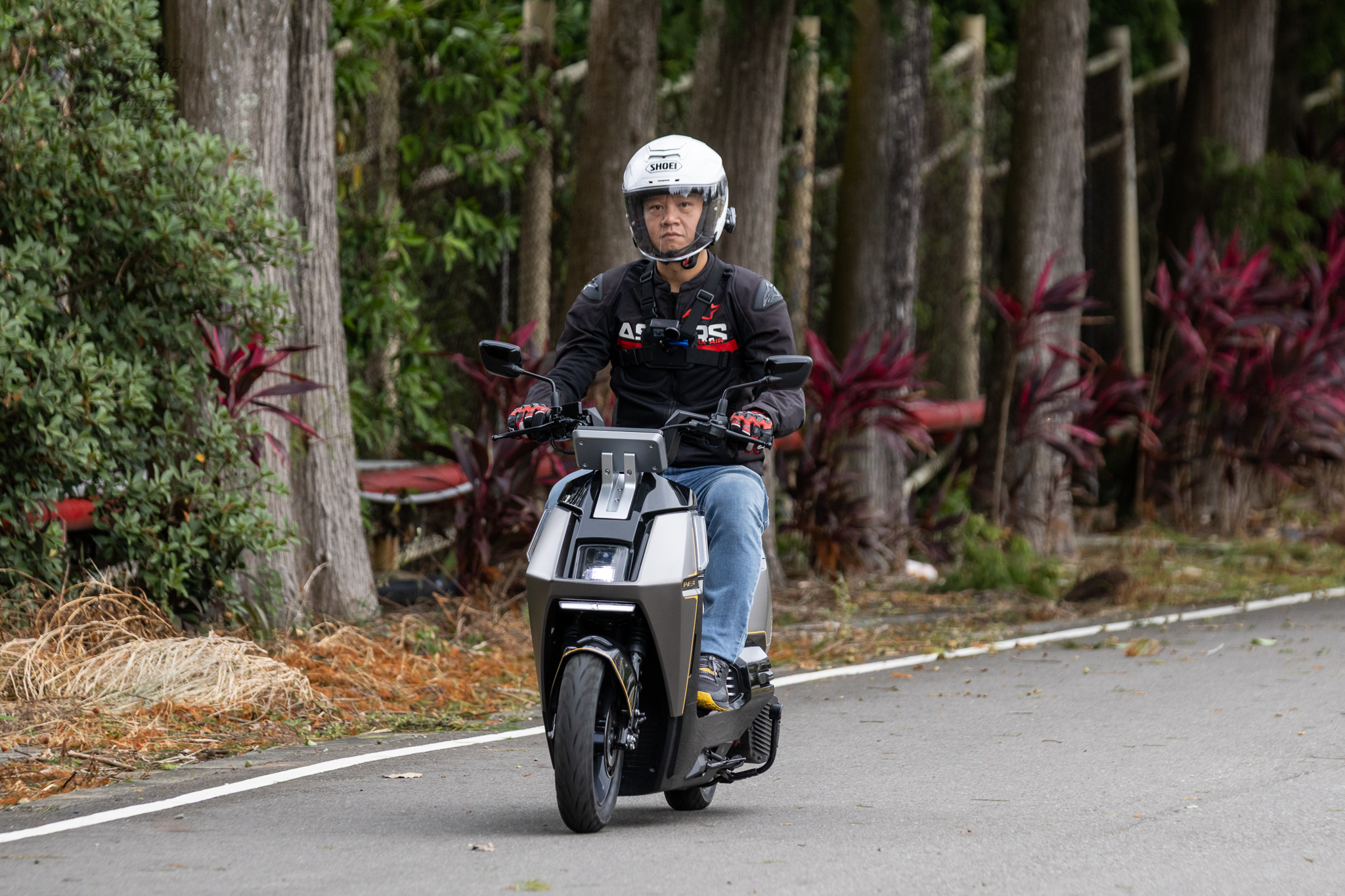 極速75km/h綠牌！試乘SYM PE3 續航超過300公里EREV油電車8525|小老婆汽機車資訊網