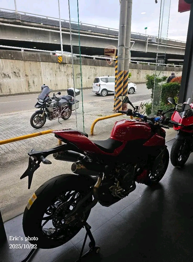 [Eric's 18羅漢圓夢計畫〕VOL.32 大鵬展翅 BMW R1200GS783|小老婆汽機車資訊網
