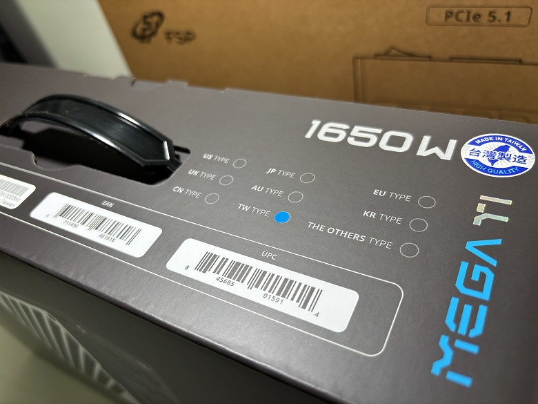 「電力恆久遠，穩定永流傳」全漢 FSP MEGA Ti 1650W 電力怪獸3142|小老婆汽機車資訊網