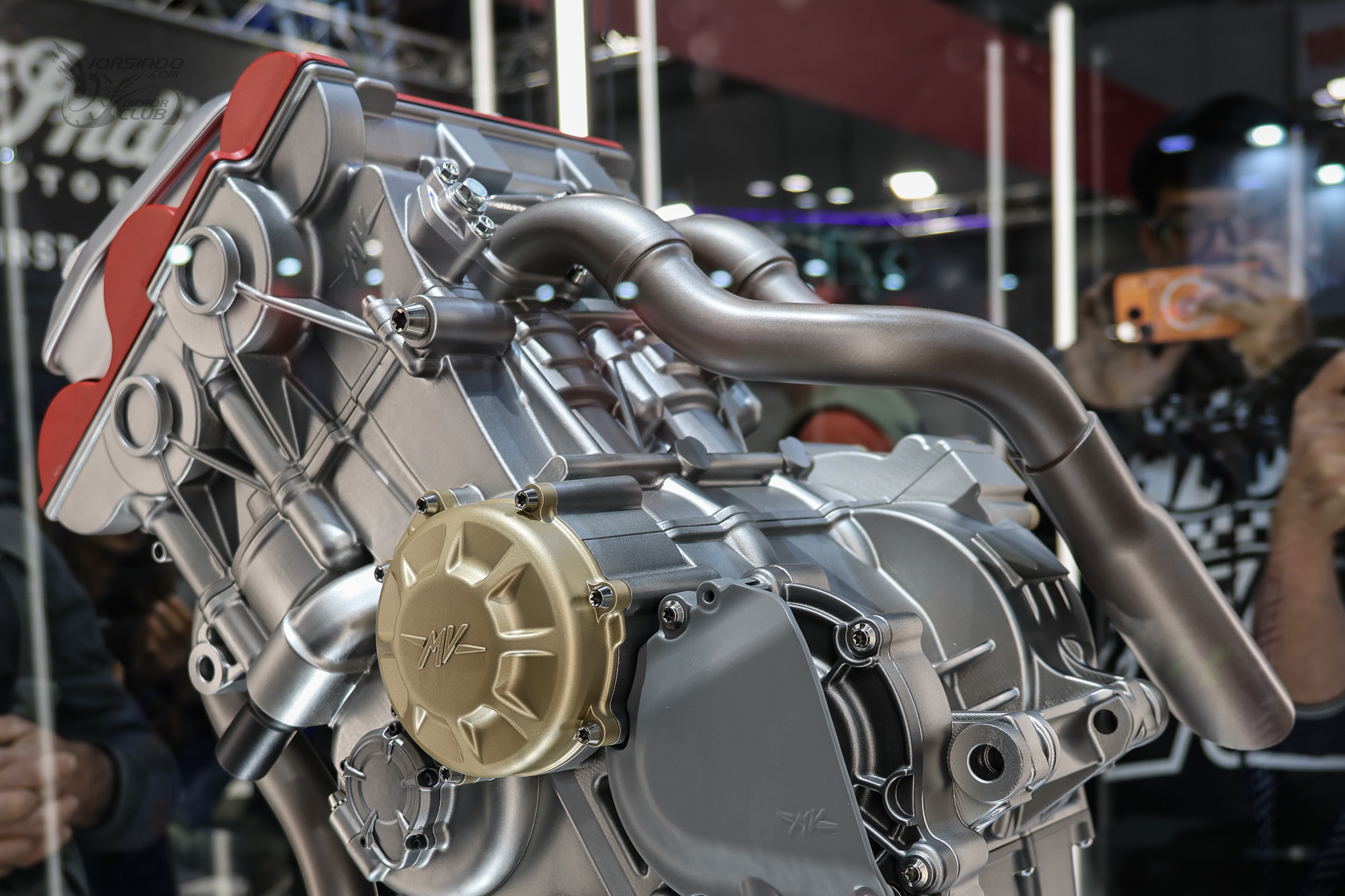 [2025米蘭車展]MV Agusta「V5」五汽缸引擎發表！F5 跑車指日可待3020|2025eicma,mvagusta,v5engine小老婆汽機車資訊網
