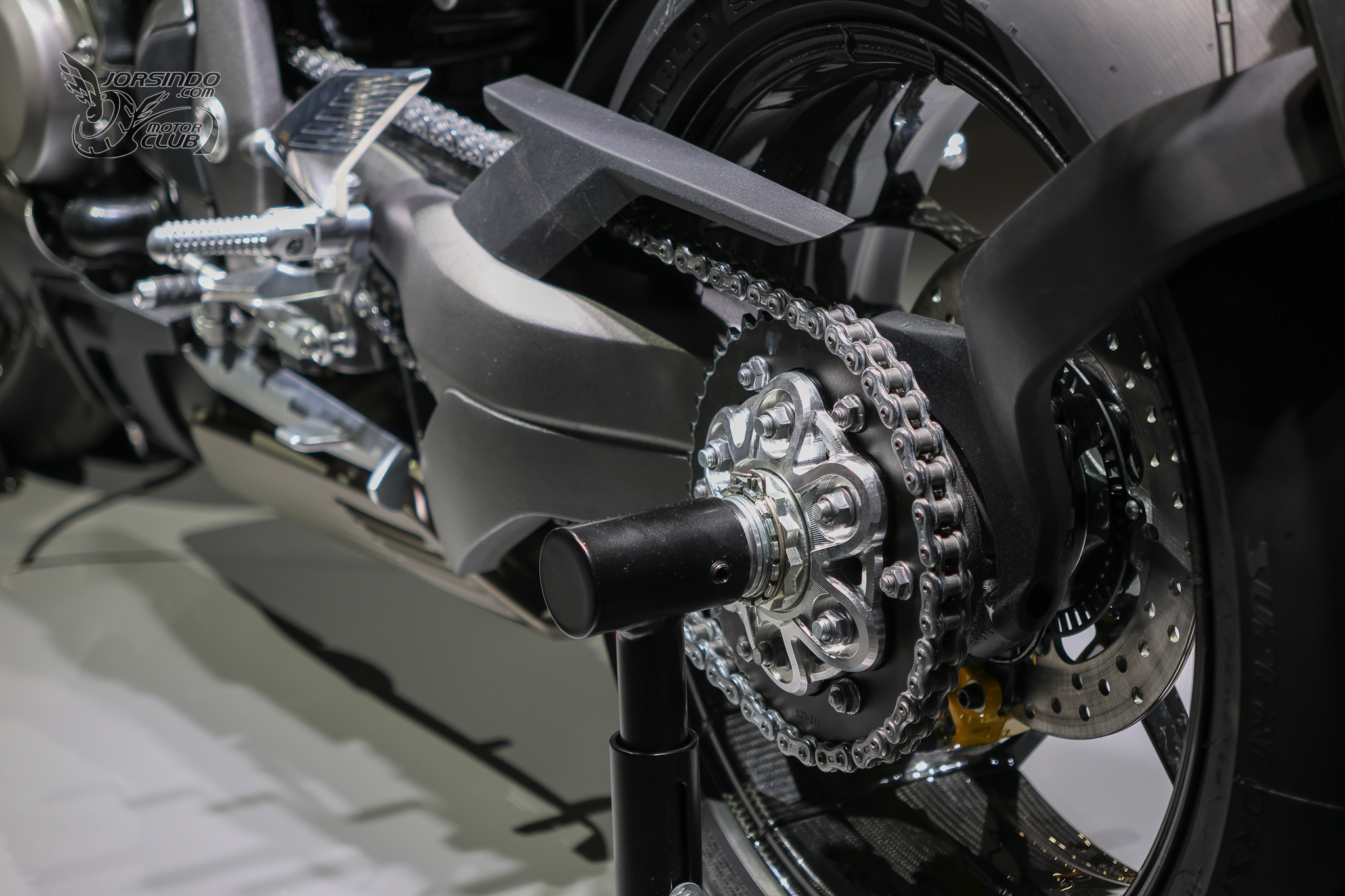 [2025米蘭車展]未來感滿點！Norton Manx 科技大軍壓境4610|小老婆汽機車資訊網