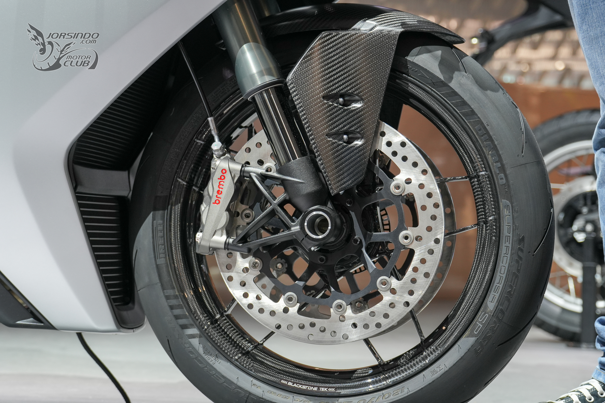[2025米蘭車展]未來感滿點！Norton Manx 科技大軍壓境3037|小老婆汽機車資訊網