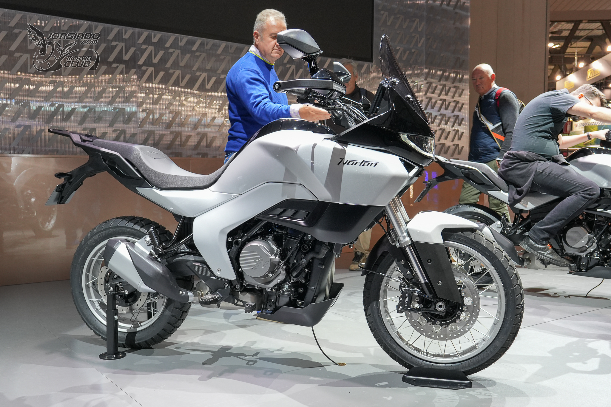 [2025米蘭車展]未來感滿點！Norton Manx 科技大軍壓境8602|小老婆汽機車資訊網