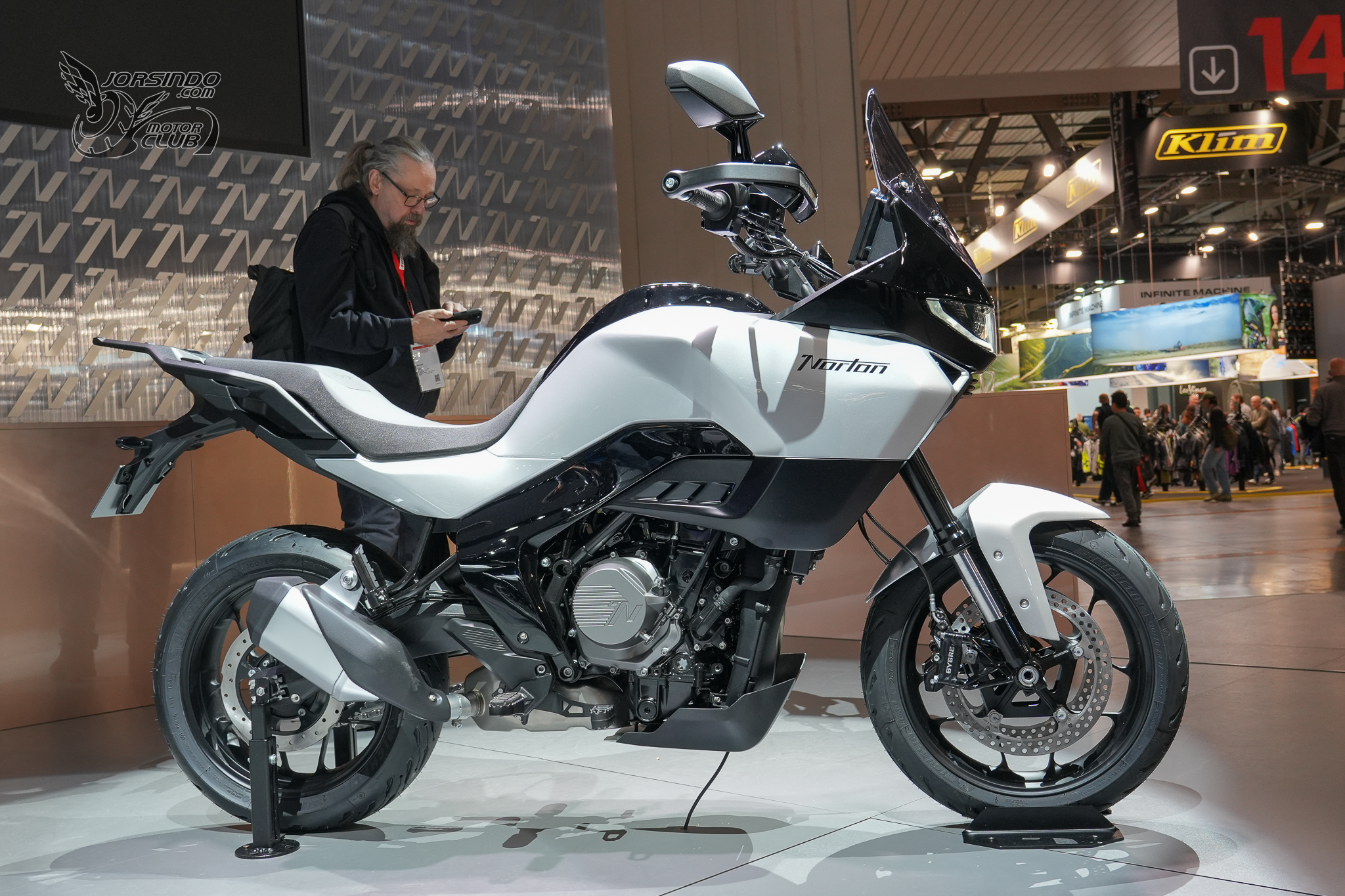 [2025米蘭車展]未來感滿點！Norton Manx 科技大軍壓境5436|小老婆汽機車資訊網