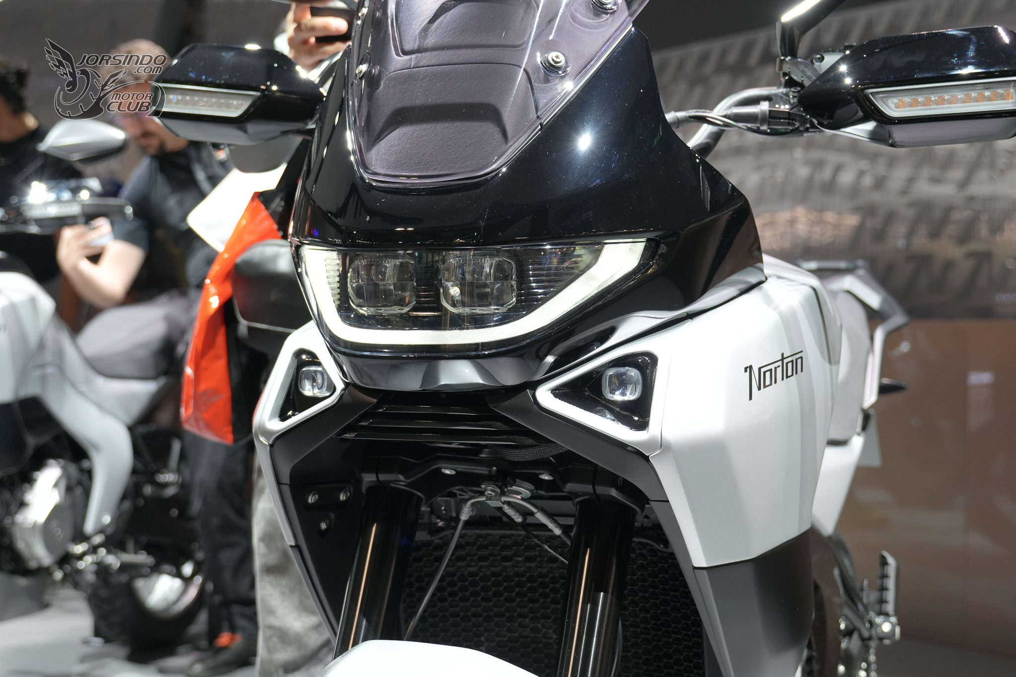 [2025米蘭車展]未來感滿點！Norton Manx 科技大軍壓境3224|小老婆汽機車資訊網