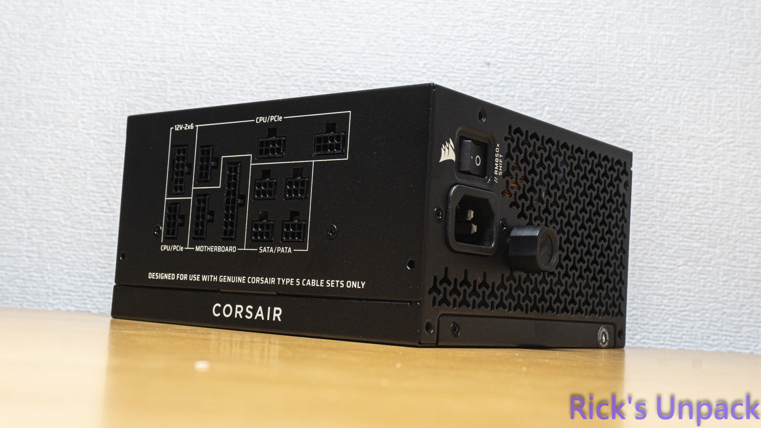 【開箱】更適合PCDIY的側出電源 | CORSAIR RM850x SHIFT（2025）323|小老婆汽機車資訊網