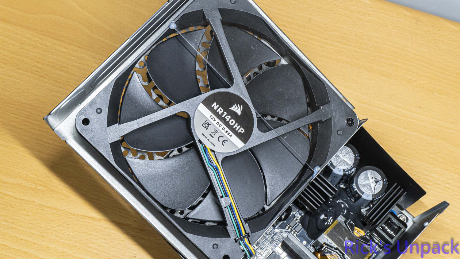 【開箱】更適合PCDIY的側出電源 | CORSAIR RM850x SHIFT（2025）4824|小老婆汽機車資訊網
