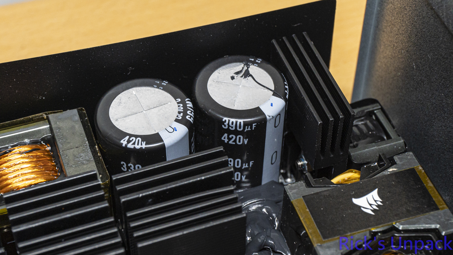 【開箱】更適合PCDIY的側出電源 | CORSAIR RM850x SHIFT（2025）6974|小老婆汽機車資訊網