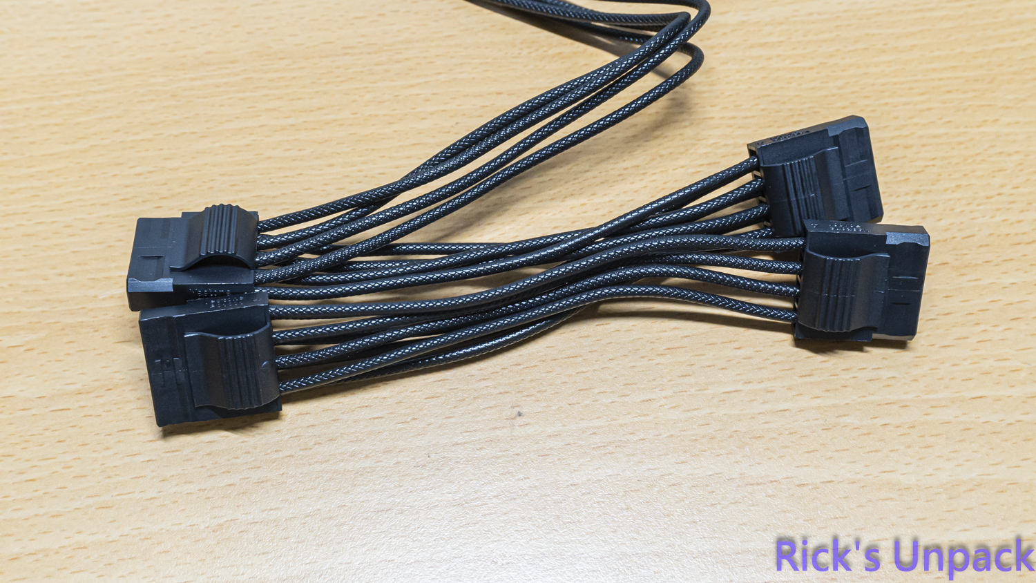 【開箱】更適合PCDIY的側出電源 | CORSAIR RM850x SHIFT（2025）4082|小老婆汽機車資訊網