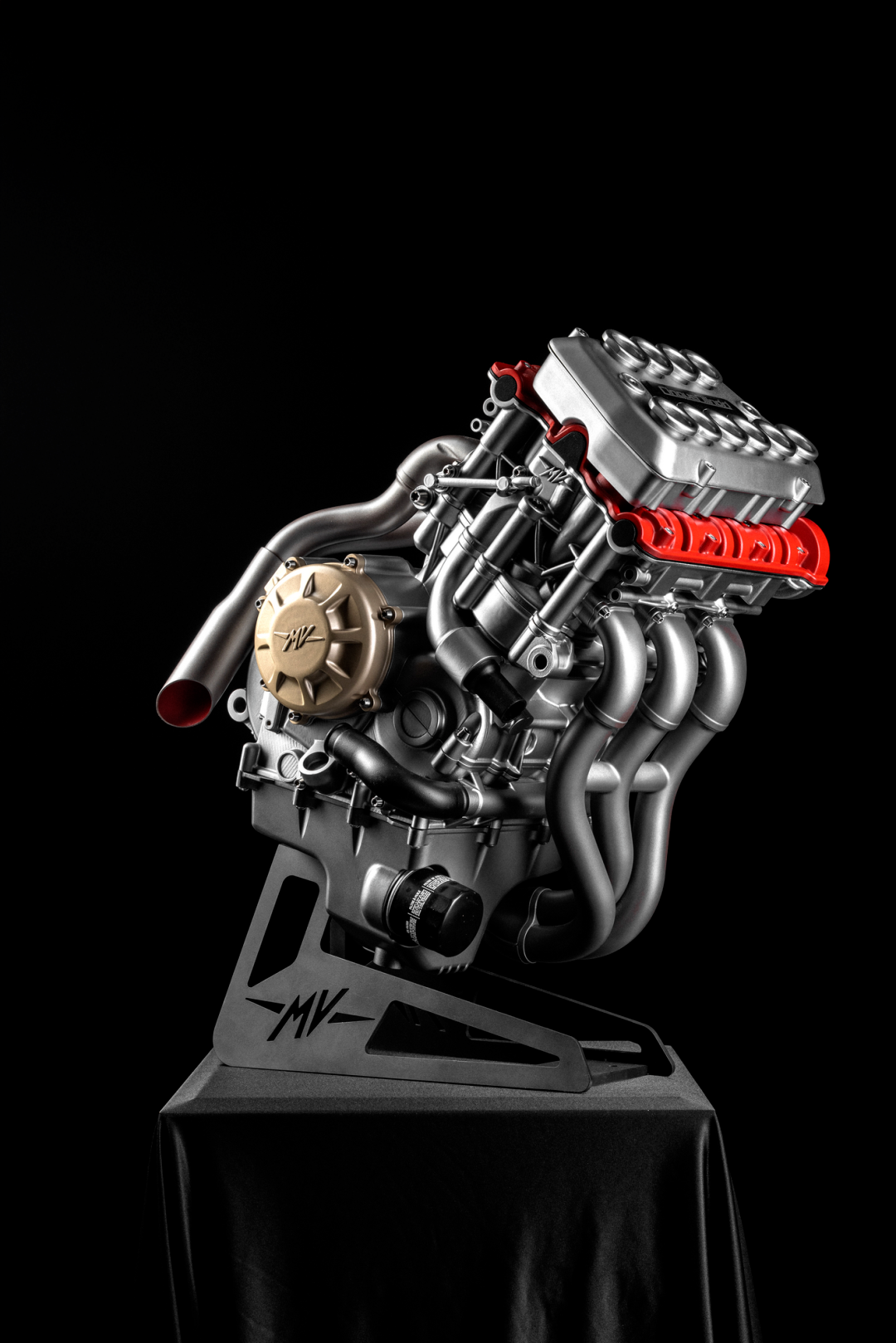 MV Agusta 五缸引擎更多信息曝光，首款车型已在测试中！1584|小老婆汽機車資訊網