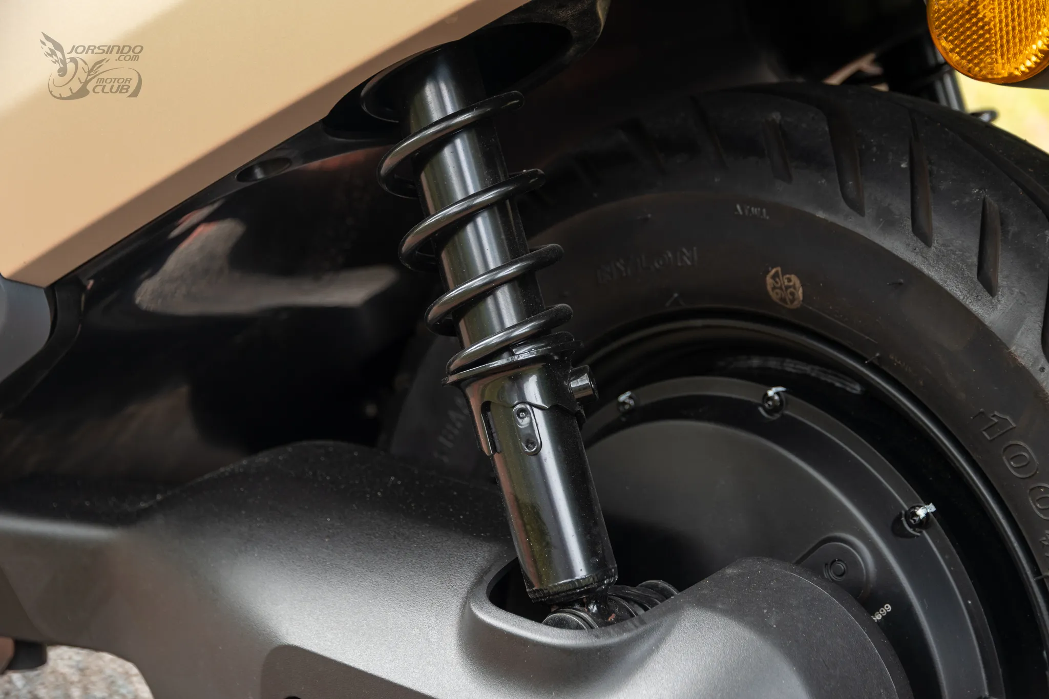 [深度測試] YAMAHA CUXiE經典重生！續航、騎乘感、通勤實測一次看655|小老婆汽機車資訊網