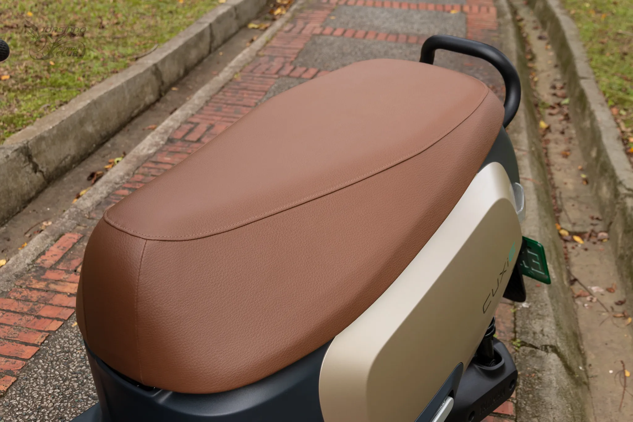 [深度測試] YAMAHA CUXiE經典重生！續航、騎乘感、通勤實測一次看2023|小老婆汽機車資訊網