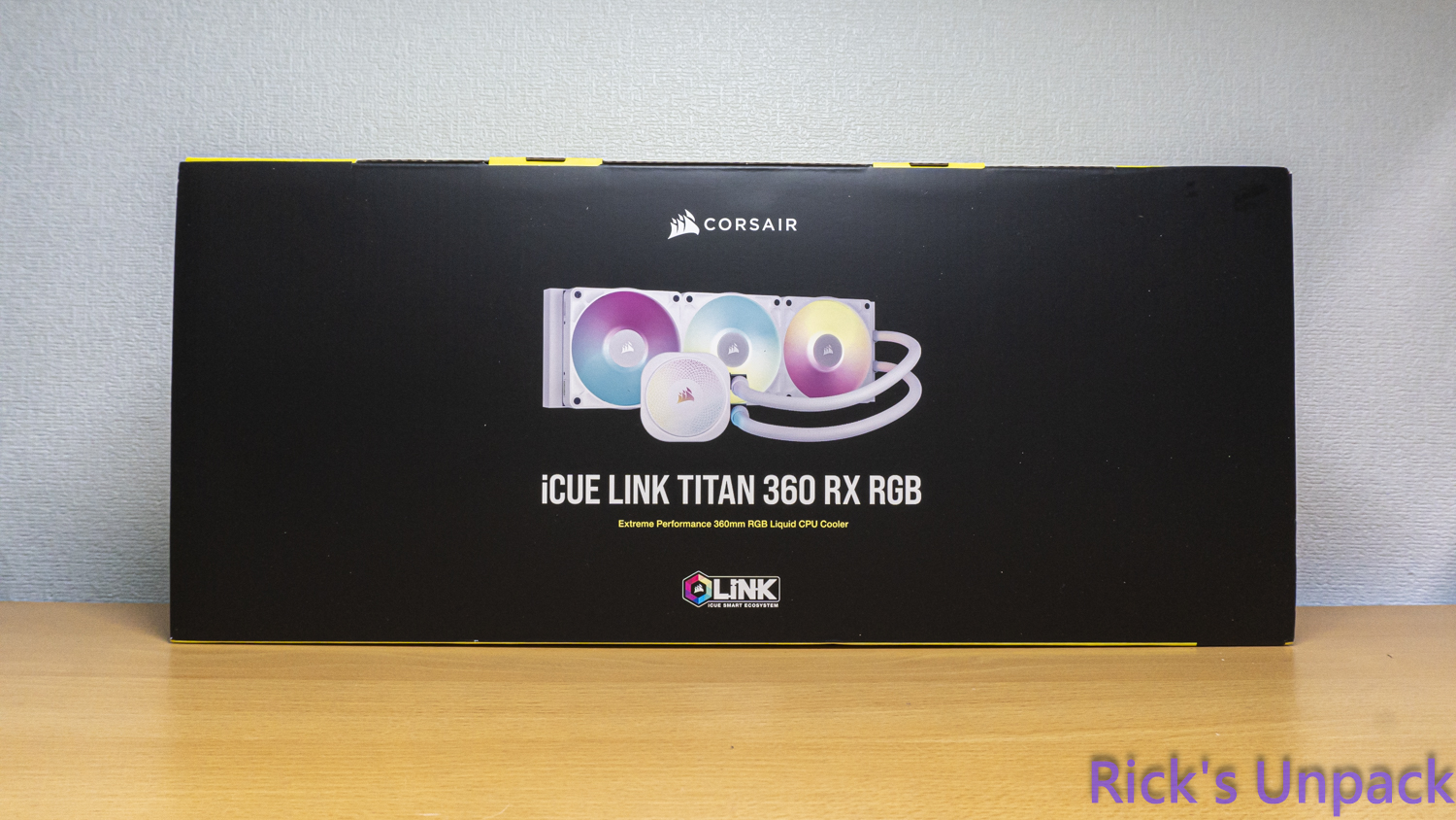 【開箱】泰坦潔白水冷 | CORSAIR iCUE LiNK TITAN 360 RX RGB WHITE5002|小老婆汽機車資訊網