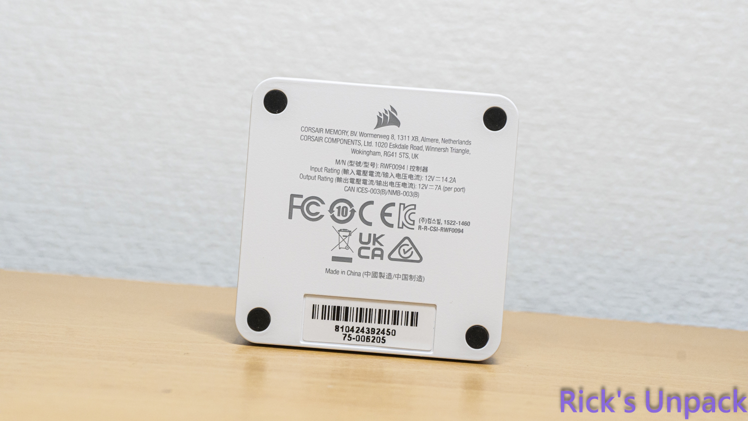 【開箱】泰坦潔白水冷 | CORSAIR iCUE LiNK TITAN 360 RX RGB WHITE5034|小老婆汽機車資訊網