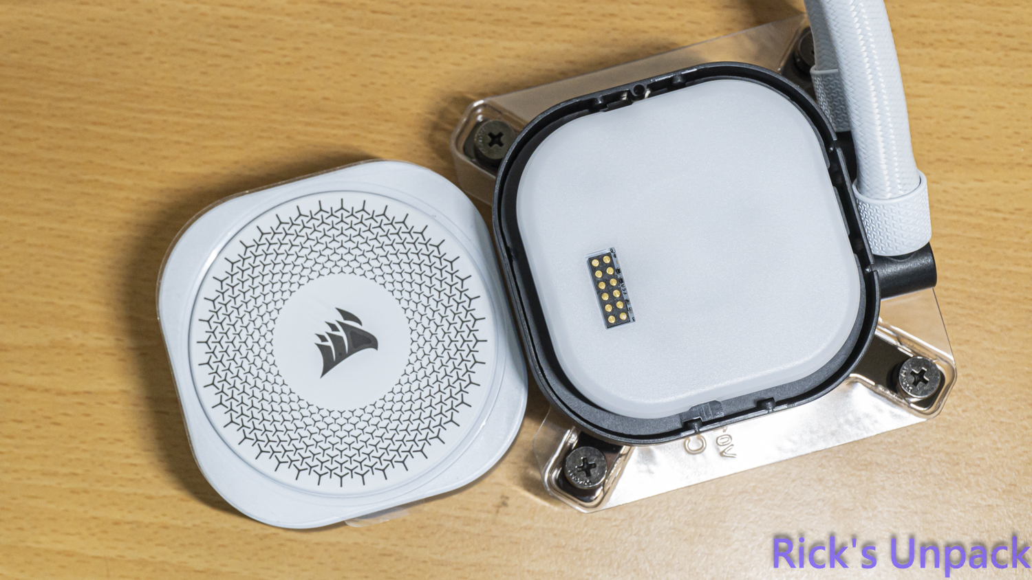 【開箱】泰坦潔白水冷 | CORSAIR iCUE LiNK TITAN 360 RX RGB WHITE820|小老婆汽機車資訊網
