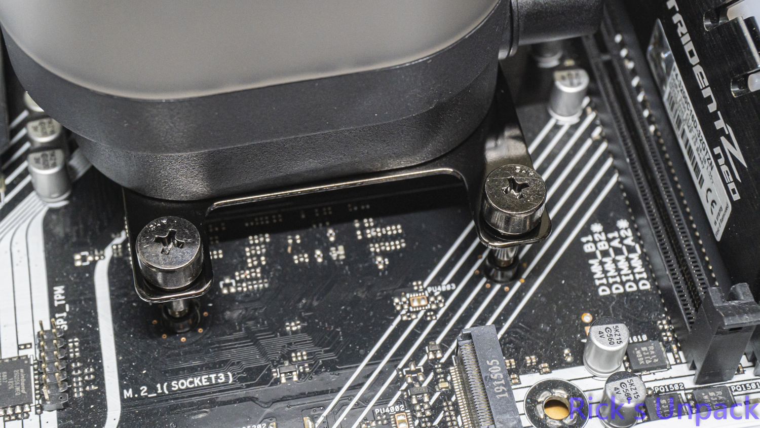 【開箱】泰坦潔白水冷 | CORSAIR iCUE LiNK TITAN 360 RX RGB WHITE1058|小老婆汽機車資訊網