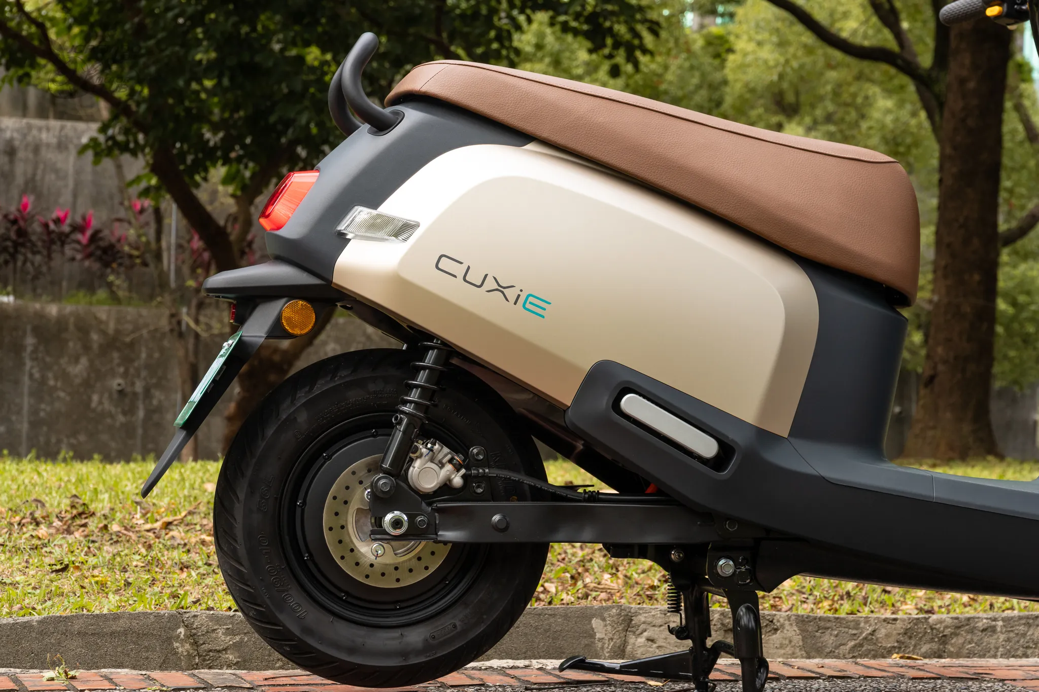 [深度測試] YAMAHA CUXiE經典重生！續航、騎乘感、通勤實測一次看5185|小老婆汽機車資訊網