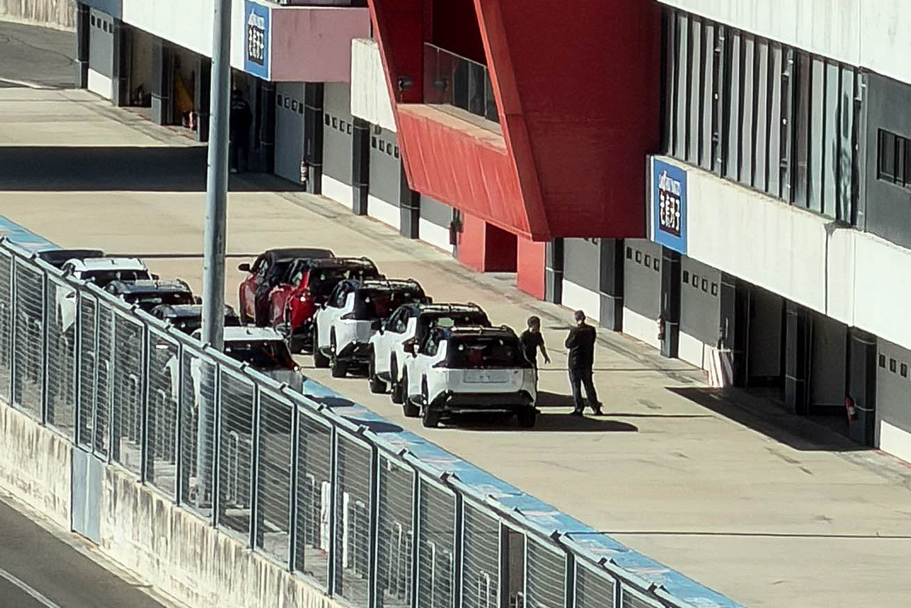 Toyota大改款RAV4麗寶賽道曝光，320hp之GR Sport版磨刀霍霍！2605|小老婆汽機車資訊網