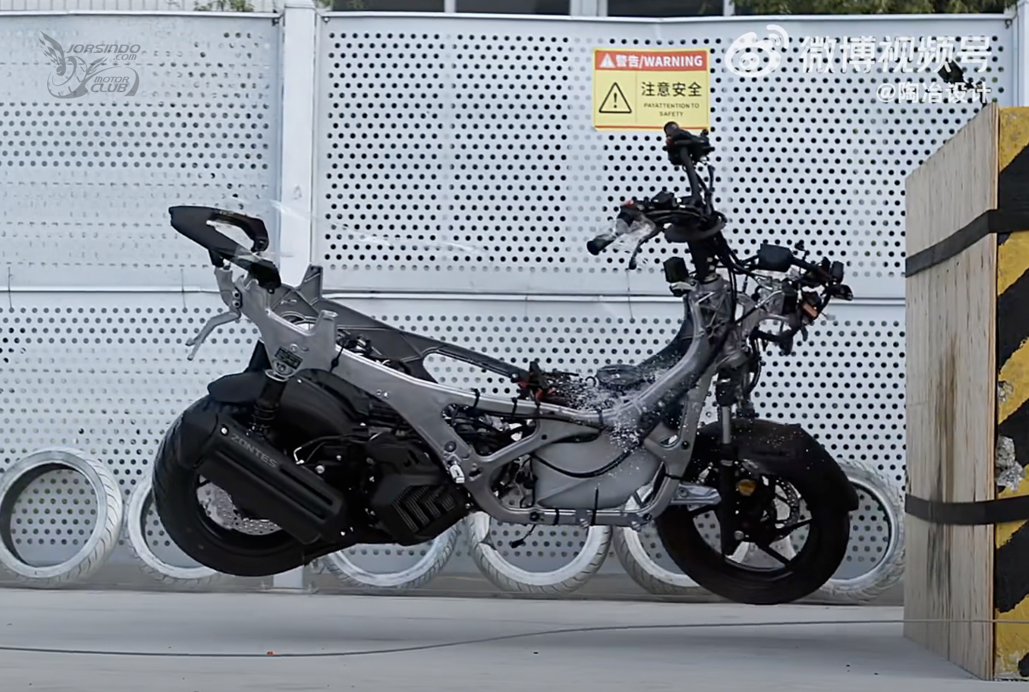 首台鋁合金車架150水冷速克達！極速可達120km/h！Zontes 150X9786|小老婆汽機車資訊網