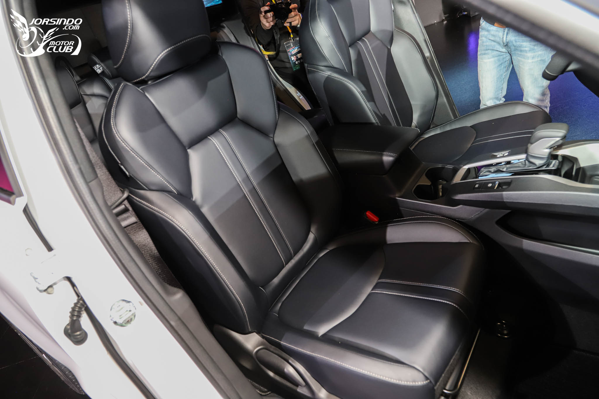 [2026台北車展] 三菱回來了！79.9 萬元起跨界新星 XFORCE 上市587|小老婆汽機車資訊網