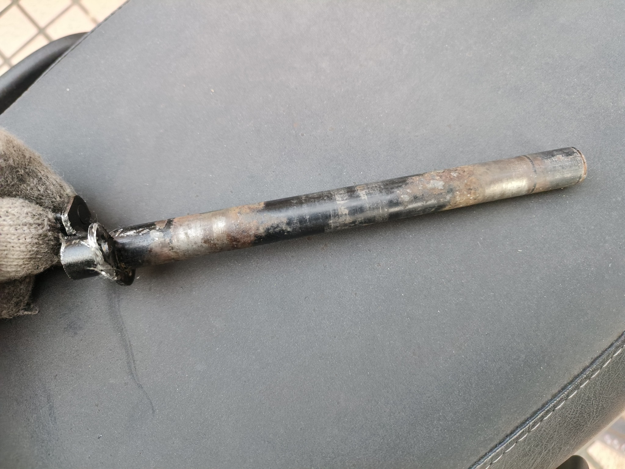 全新迪爵中柱芯生鏽問題4179|小老婆汽機車資訊網