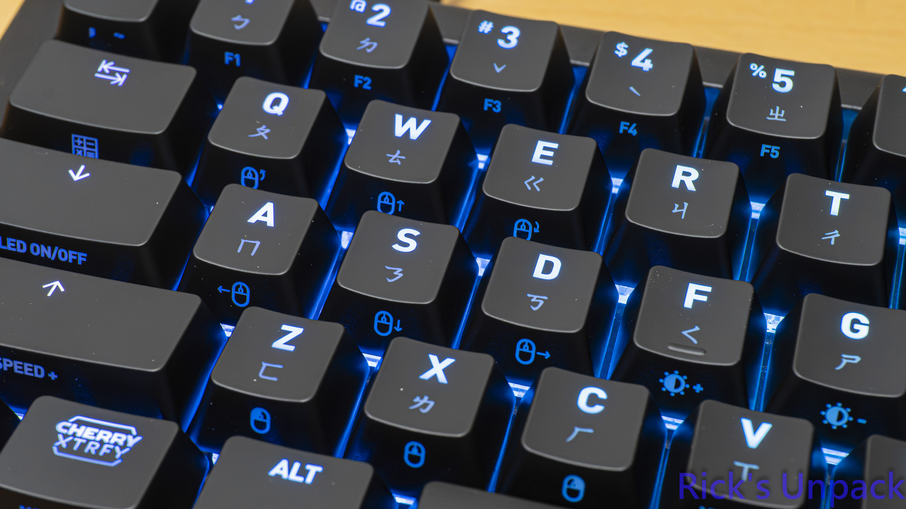 【開箱】CHERRY XTRFY K5 PRO TMR RGB ft. CHERRY HW2.2 WIRELESS2695|小老婆汽機車資訊網