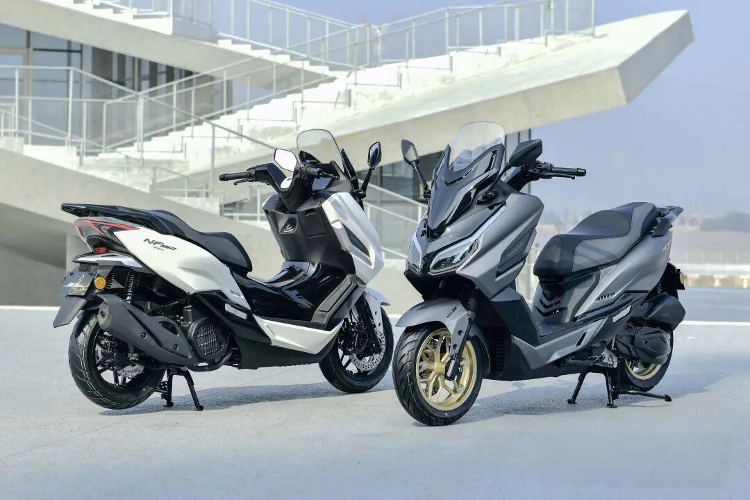 [大陆车讯]12,580元！带你看飞鲨150实车，700km续航+自动风挡...7479|小老婆汽機車資訊網