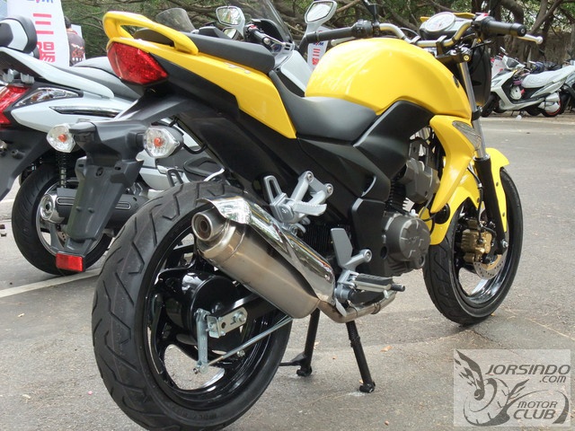 三陽 185 測試車曝光！白牌檔車現蹤國內道路3624|小老婆汽機車資訊網