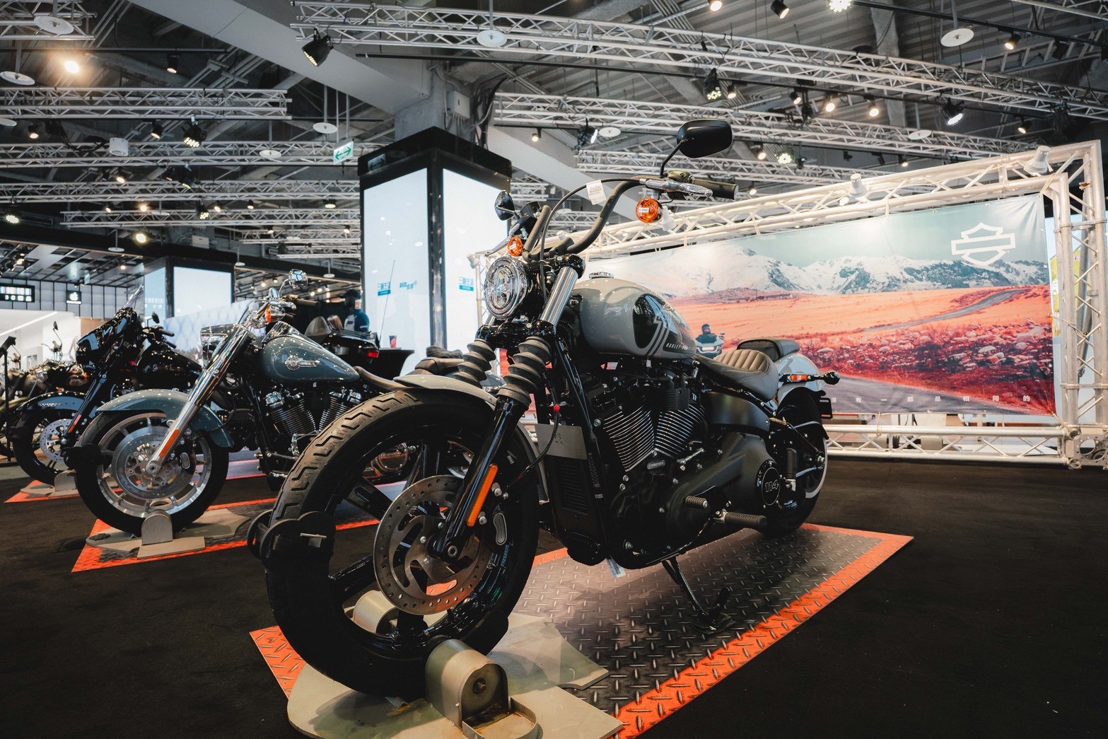 哈雷傳奇降臨三創！Harley-Davidson 2026 全系列外展登場6079|小老婆汽機車資訊網