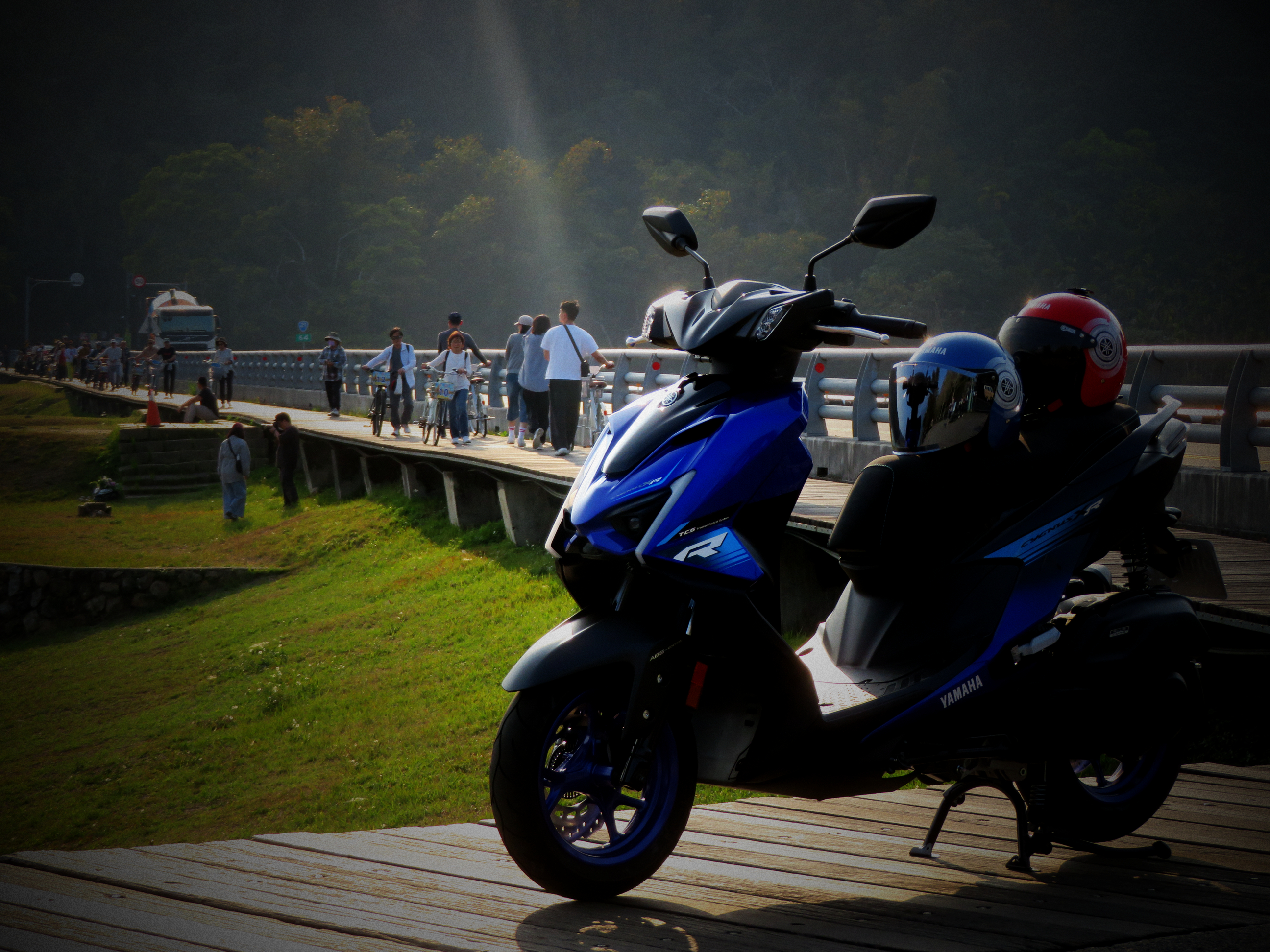 七代勁戰 155 ICON BLUE競技藍7586|小老婆汽機車資訊網