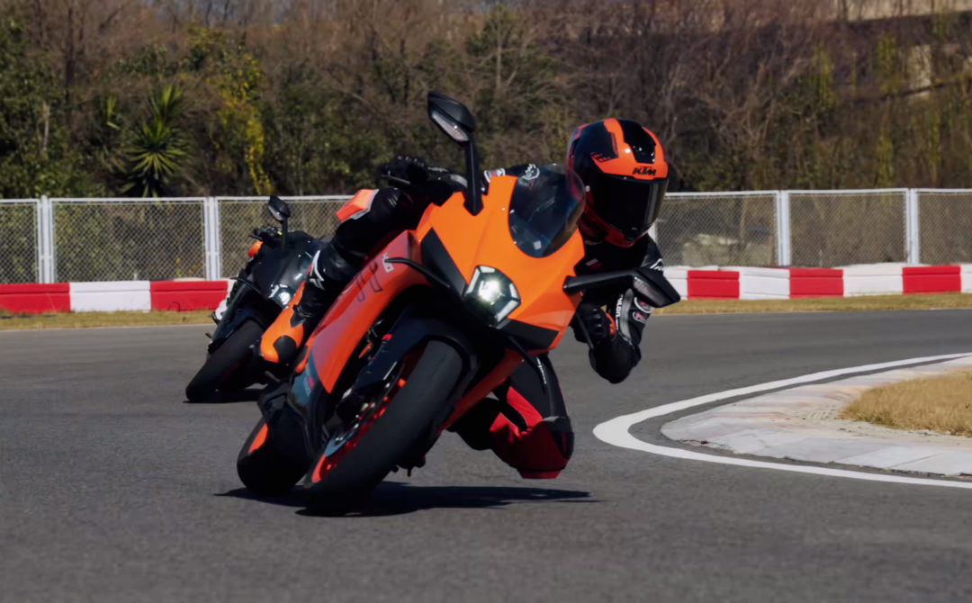 [大陆车讯]KTM 450 RC配置动力抢先看，KTM为何用990换春风4506017|小老婆汽機車資訊網