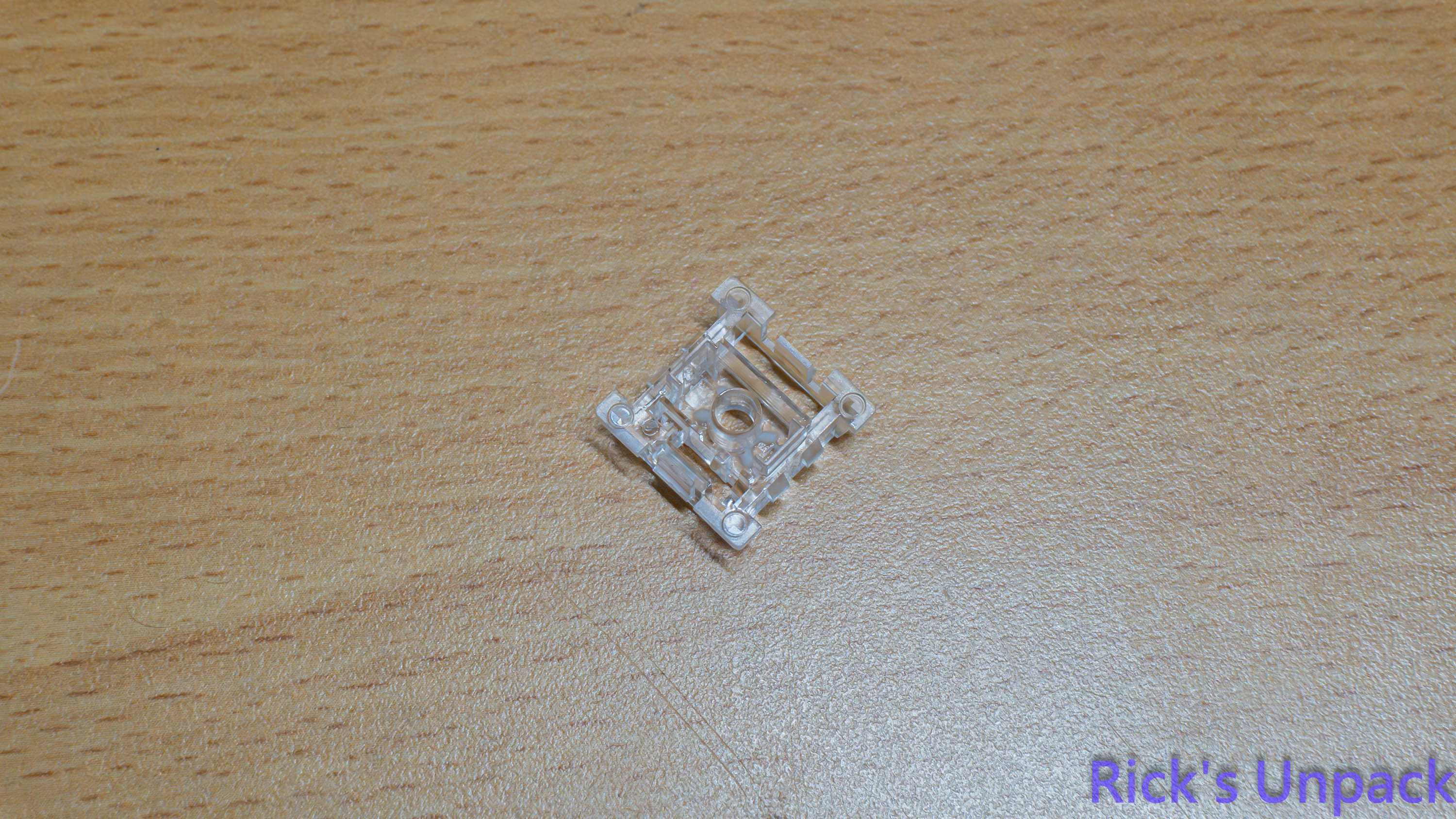 【開箱】磁軸機械軸雙重並行 | Glorious GMMK 3 HE 75 WHITE5608|小老婆汽機車資訊網