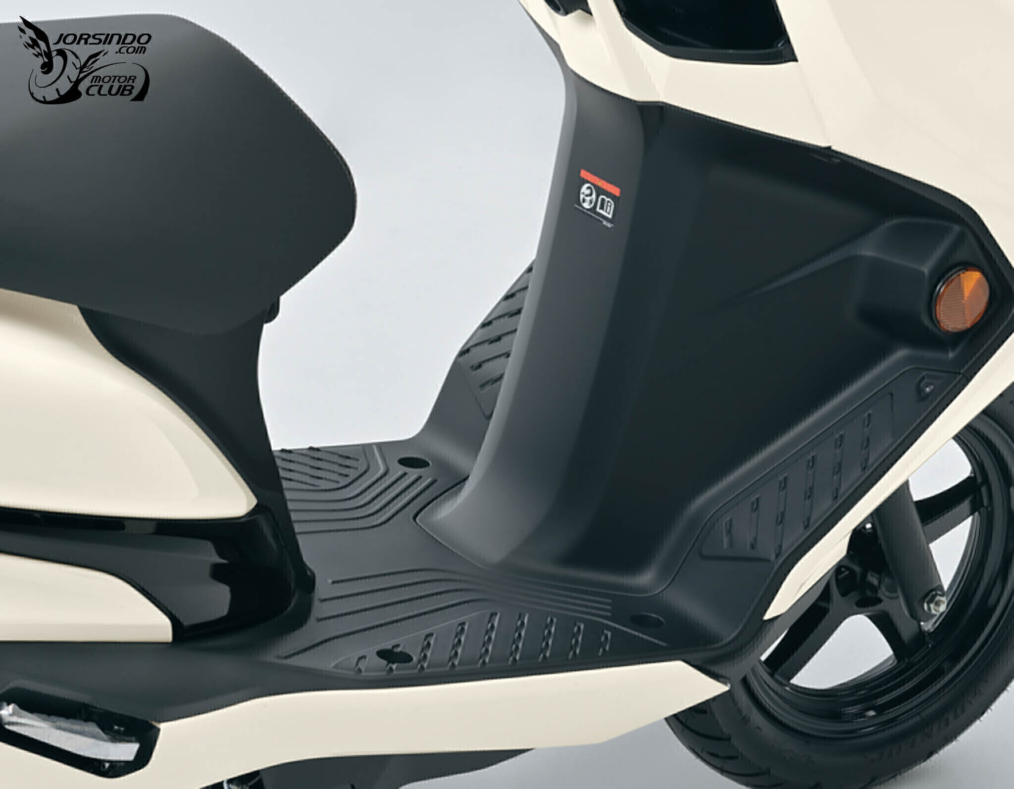 前後 12 吋輪框的 SUZUKI 速克達！小漢堡 BURGMAN STREET 125 登場2529|小老婆汽機車資訊網
