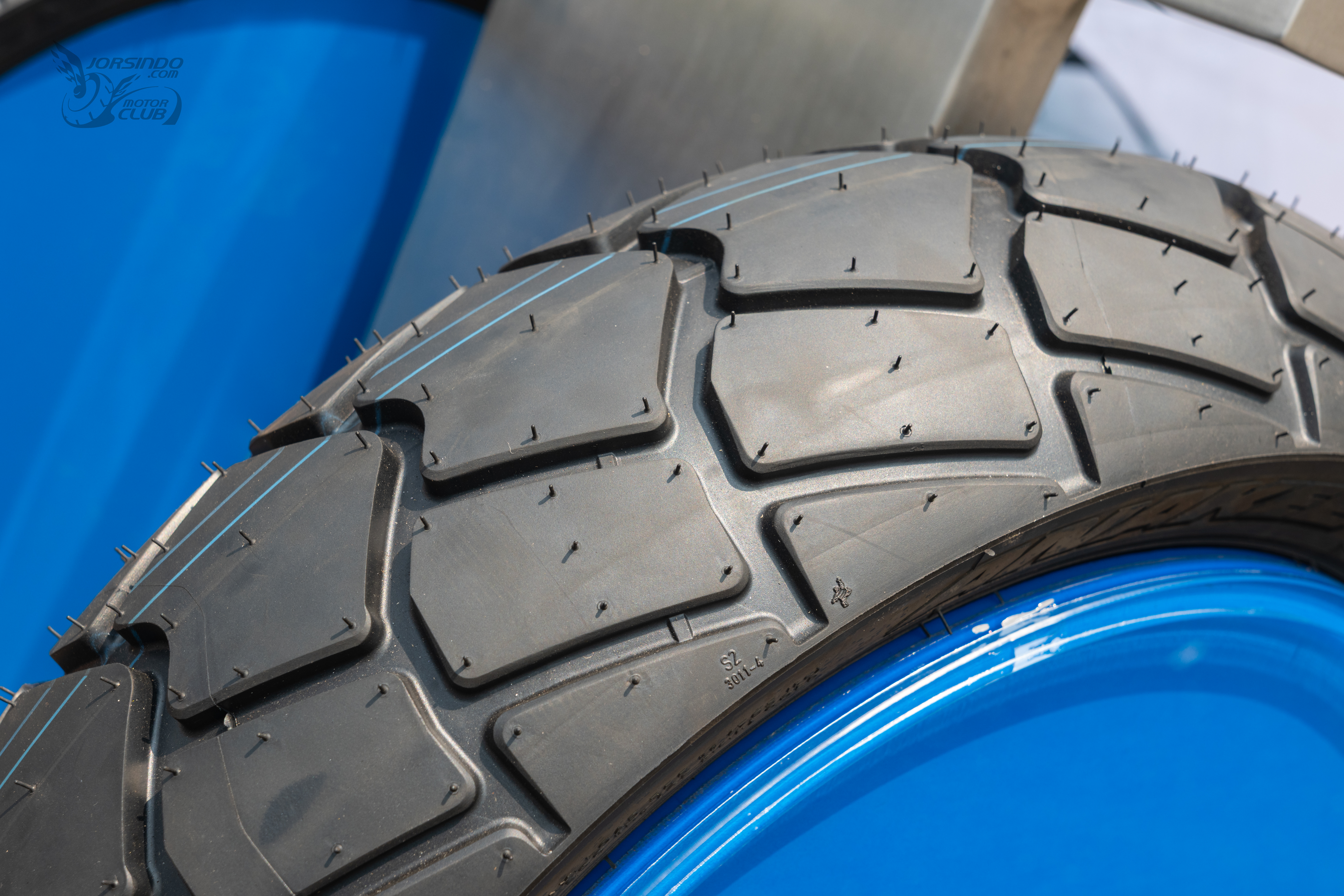 寶~月底吃土了! Michelin Anakee Adventure 2 全能冒險胎發表1617|小老婆汽機車資訊網