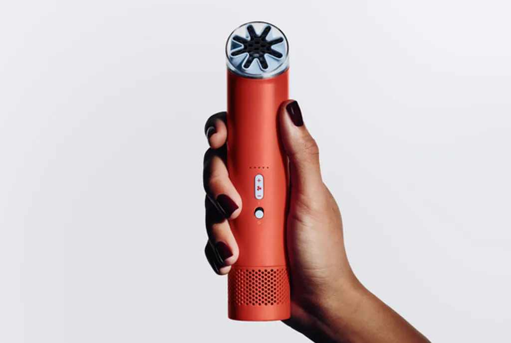 這是 Dyson 要價破 3 千、65,000 RPM、風速近90KPH的「手持風扇」826|Dyson,手持風扇,戴森,HushJet Mini Cool小老婆汽機車資訊網