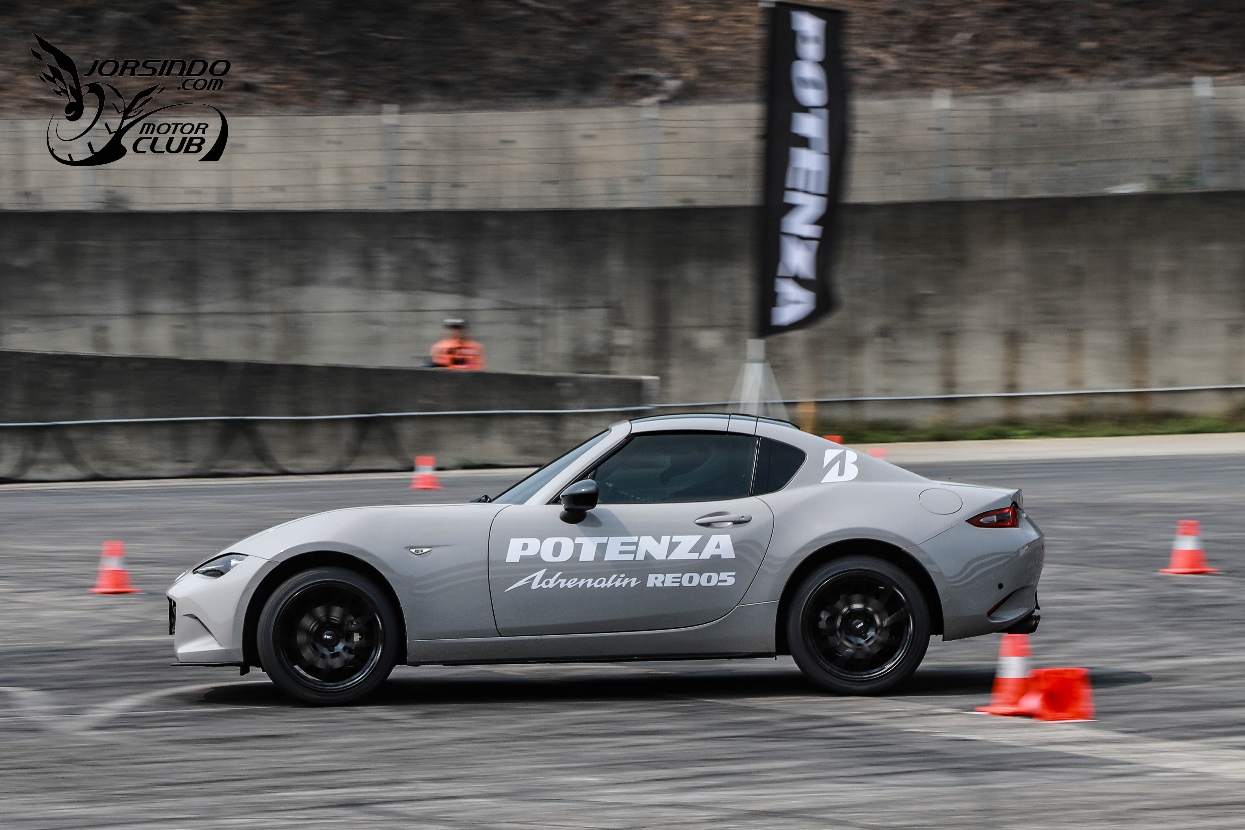 激烈操駕只有「黏」！普利司通Potenza Adrenalin RE005試胎心得8129|小老婆汽機車資訊網