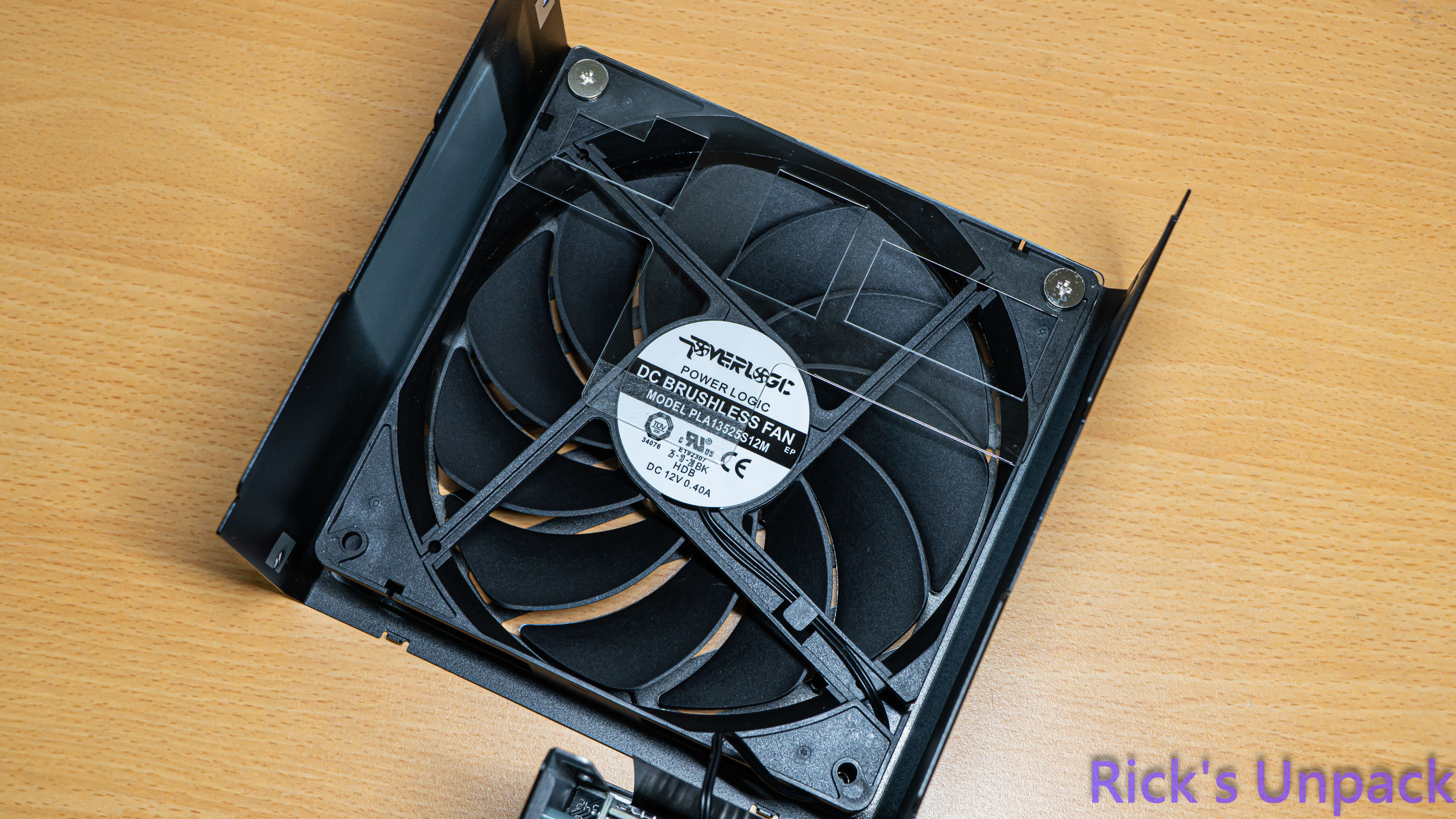 【開箱】旗艦金牌MIT電源 | FSP MEGA GM 1000W MIT6621|小老婆汽機車資訊網