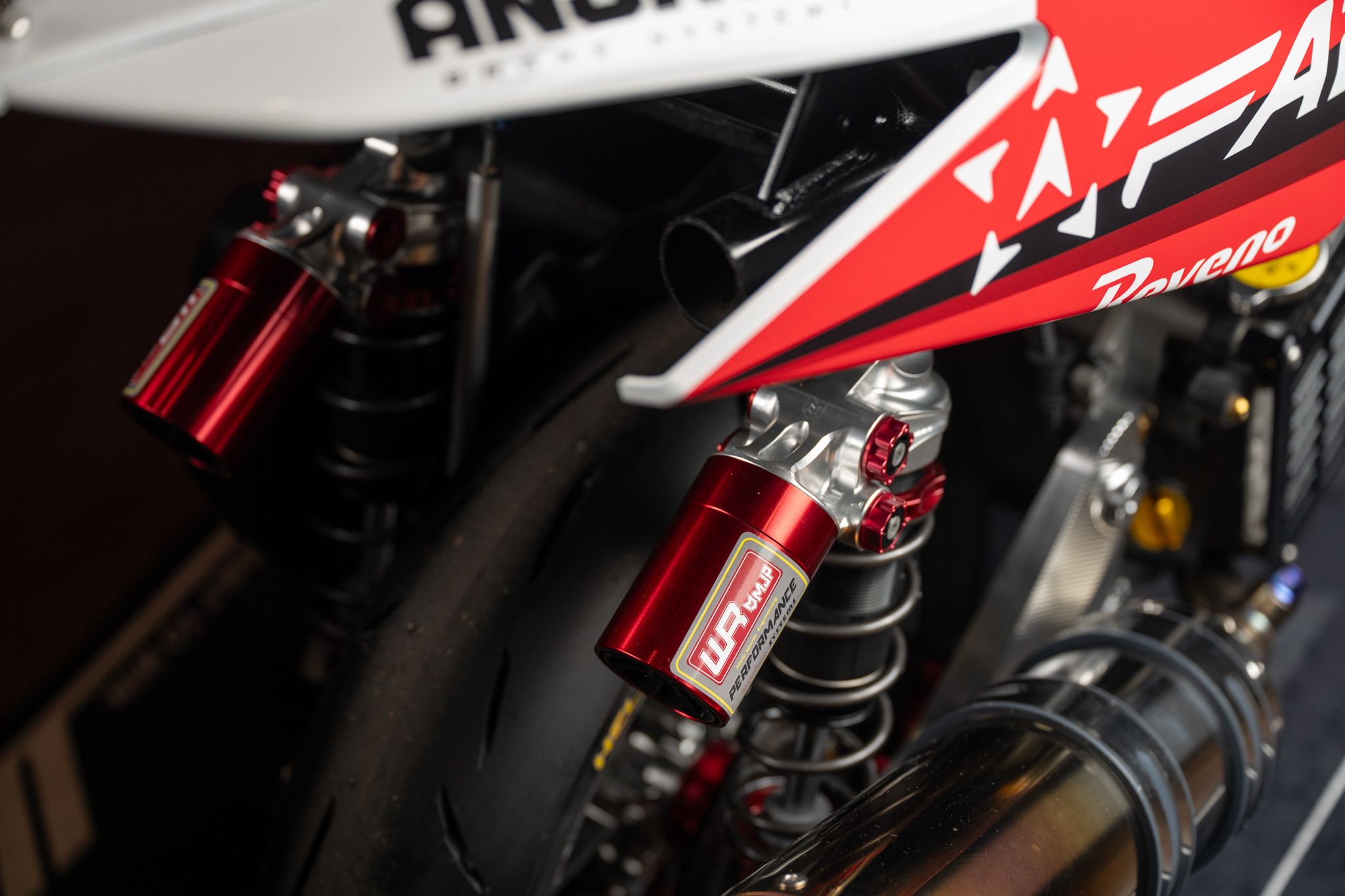 辣個男人回來了！98 Racing Academy 正式成軍，黃晧 TSS 首戰雙冠2427|小老婆汽機車資訊網