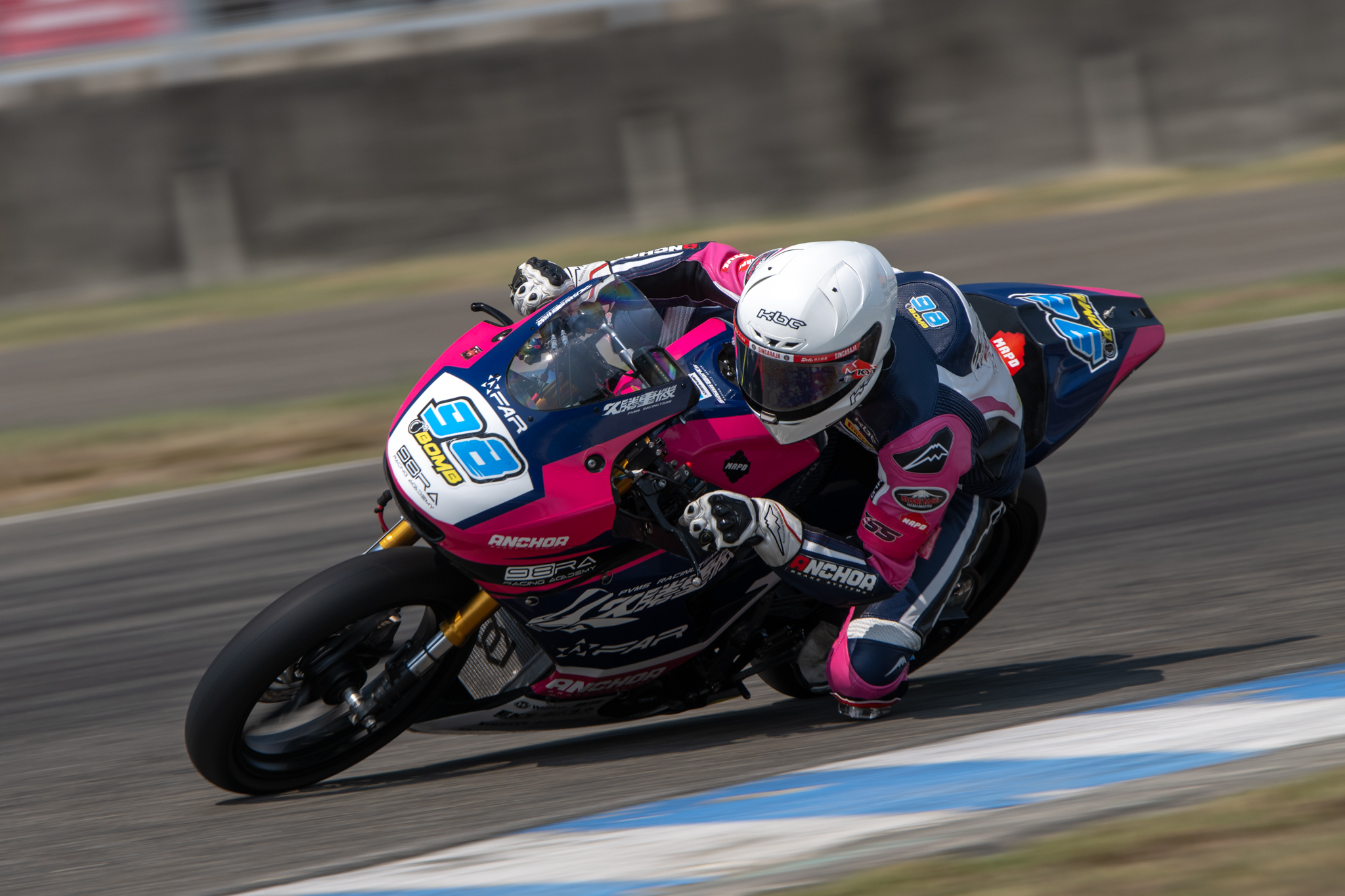 辣個男人回來了！98 Racing Academy 正式成軍，黃晧 TSS 首戰雙冠4845|小老婆汽機車資訊網