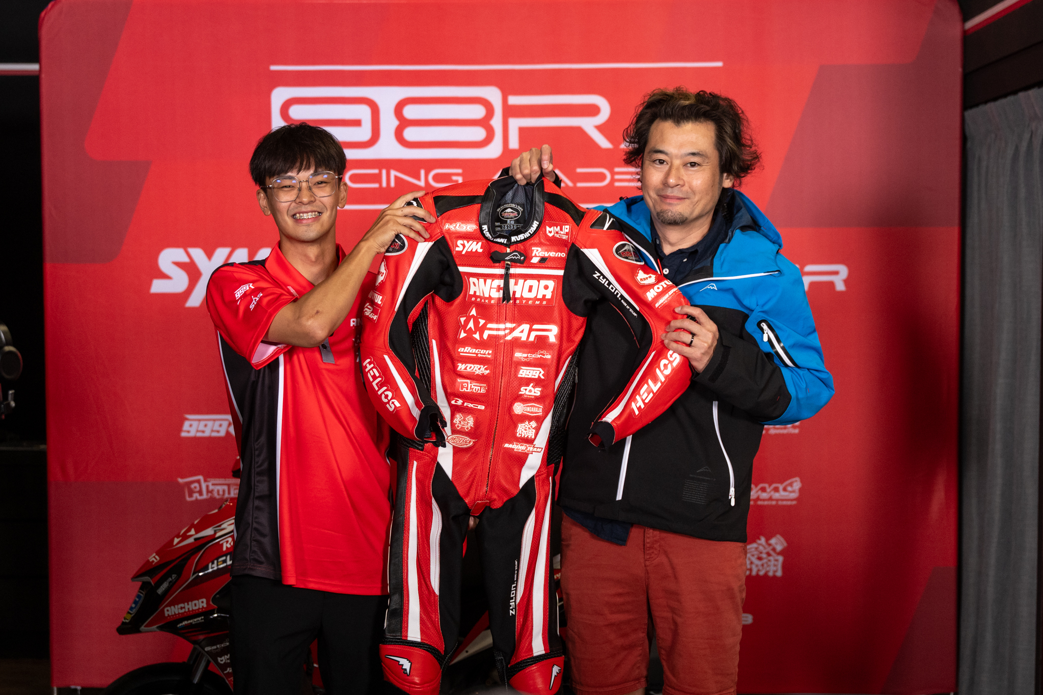 辣個男人回來了！98 Racing Academy 正式成軍，黃晧 TSS 首戰雙冠5794|小老婆汽機車資訊網