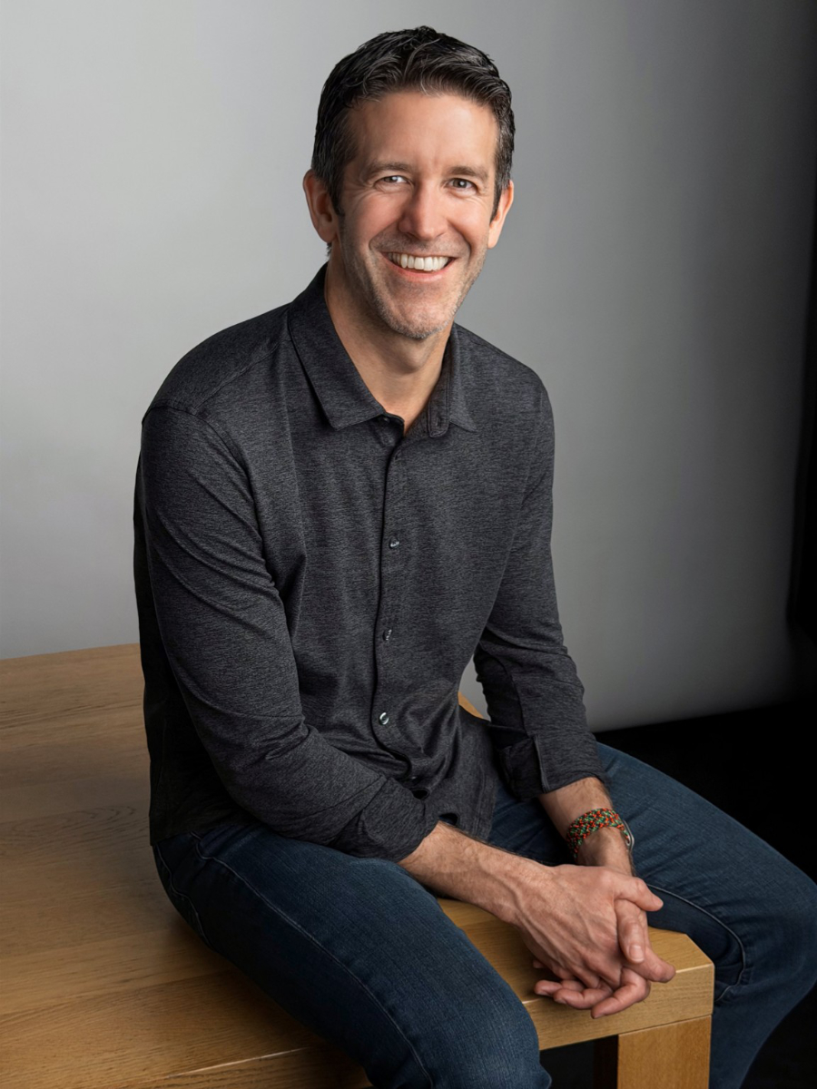 15 年輝煌！Tim Cook 宣布9月卸任 Apple CEO 職位由 John Ternus 接任1384|Tim Cook,John Ternus,人事異動,Apple,蘋果小老婆汽機車資訊網