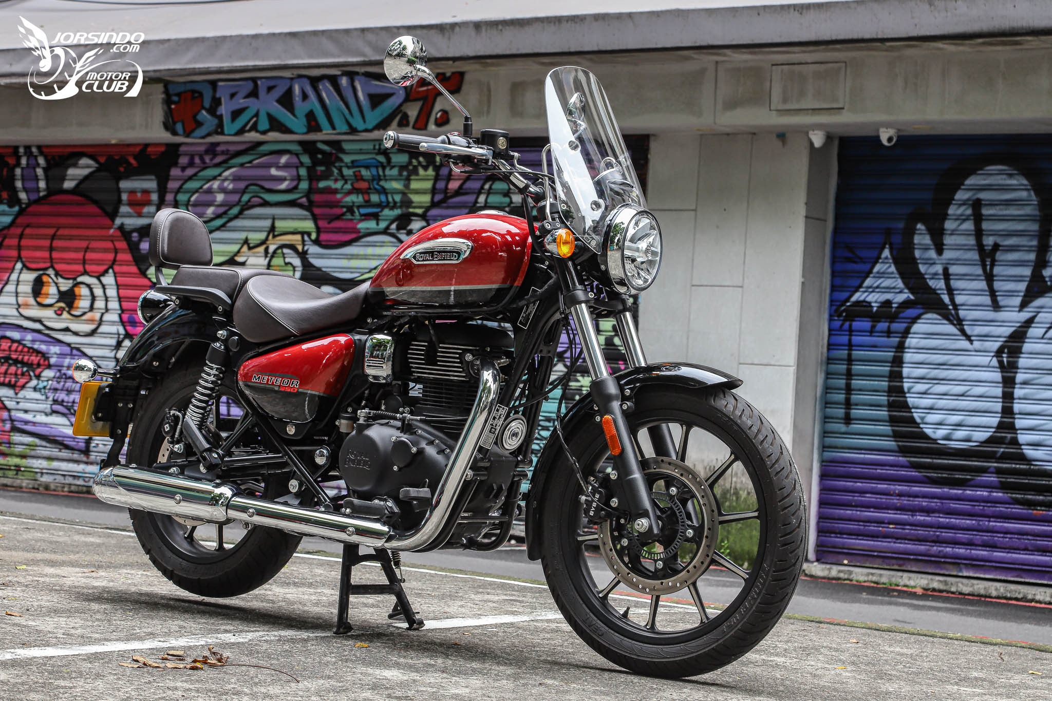穿越時空的英倫文物！Royal Enfield Bullet / Classic / Meteor 350 試駕106|小老婆汽機車資訊網